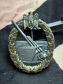 WW2 German Kriegsmarine Coastal Artillery War Badge (Kriegsabzeichen für die Marineartillerie)