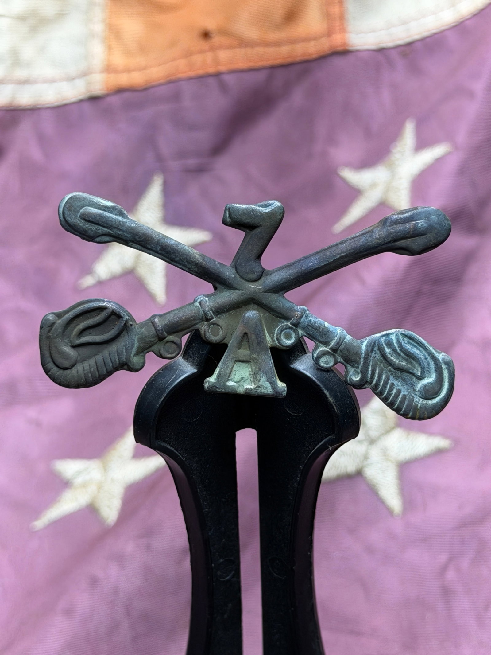 7th U.S. Cavalry Headgear Insignia, Indian Wars Era (c. 1870s), Associated with Custer’s Command: This cast-metal insignia is associated with the 7th United States Cavalry, the regiment most famously commanded by Lt. Col. George A. Custer during the Indian Wars of the late 19th century. Featuring 