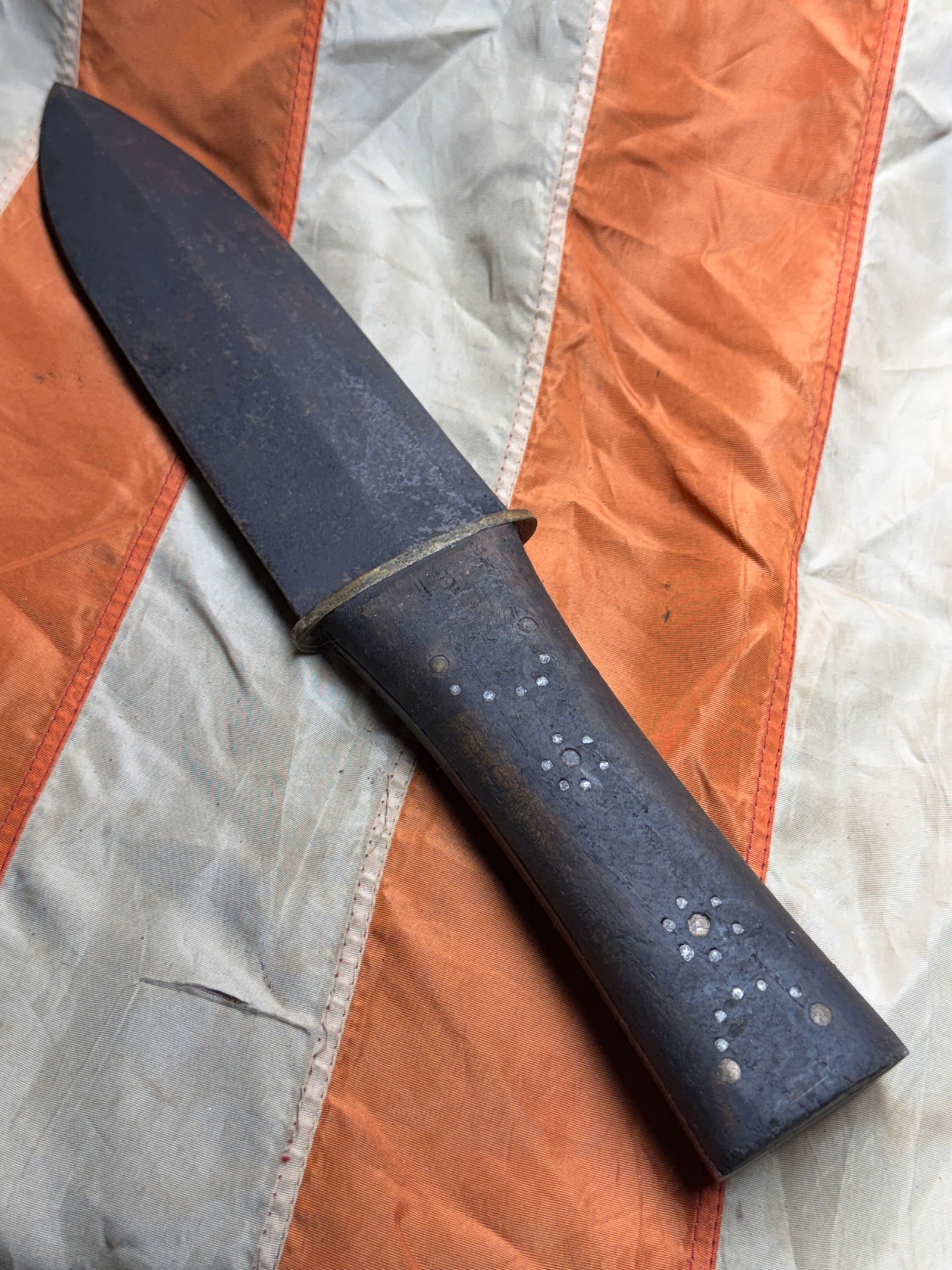 1800's Plains Indian Dag Knife with HB Hudson Bay Engraved Wooden Handle (1 of 6)