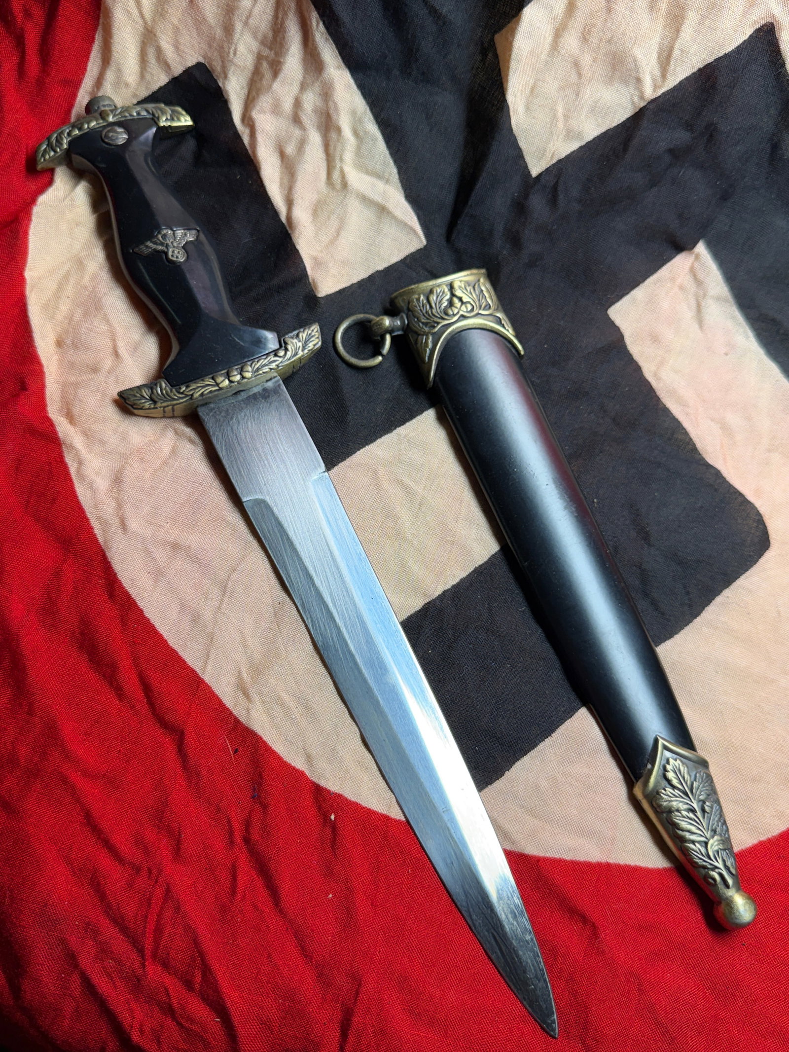 WW2 German SA Holbein Pattern Dagger (Dienstdolch) (1 of 5)