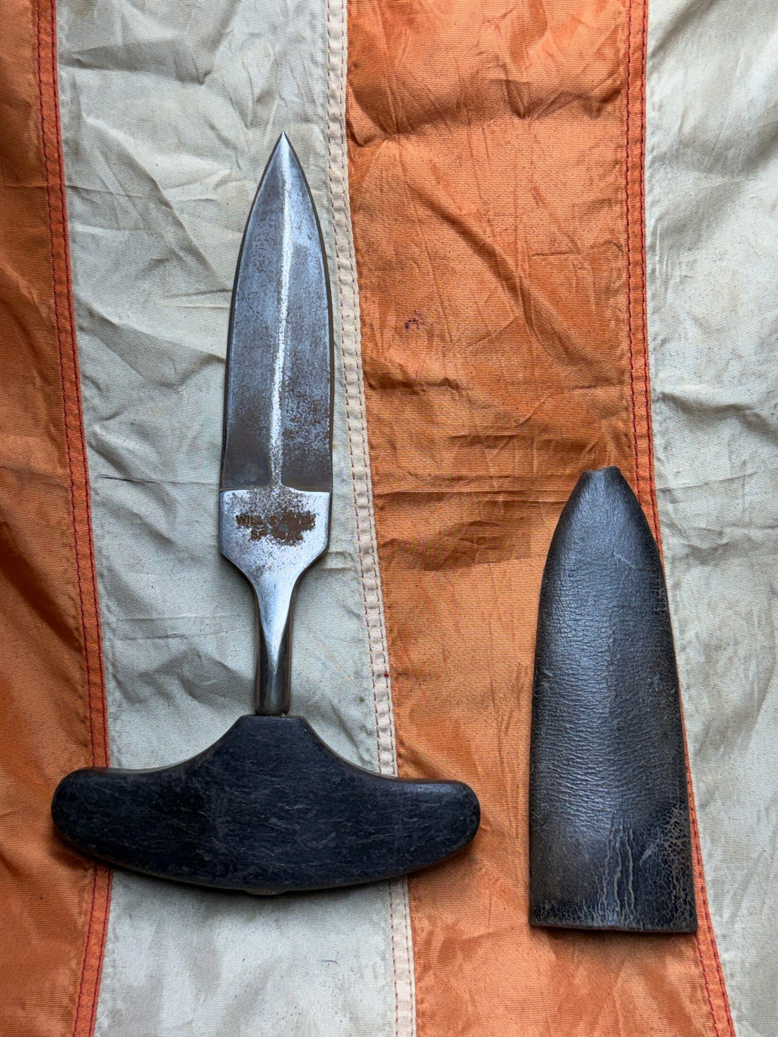1800's Will & Finck San Francisco Push Dagger Knife w/ Original Sheath: Antique push dagger produced by Will & Finck, San Francisco, California. The blade is clearly stamped “WILL & FINCK / SF / CAL”, a well-known maker associated with high-quality edged weapons a