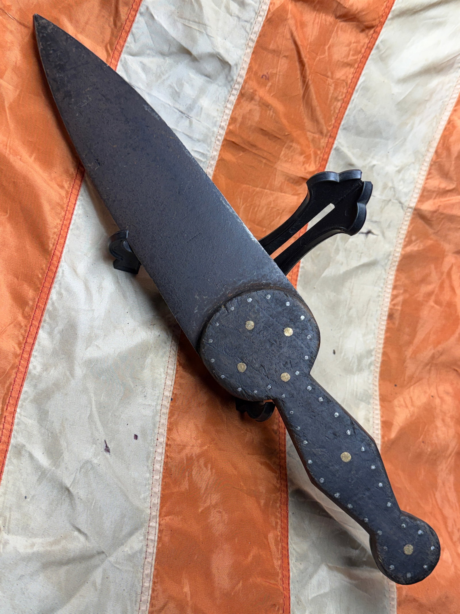 Early 19th C. Native American / Hudson’s Bay Trade Dagger Knife – “HB?? Marked Blade – (1 of 7)