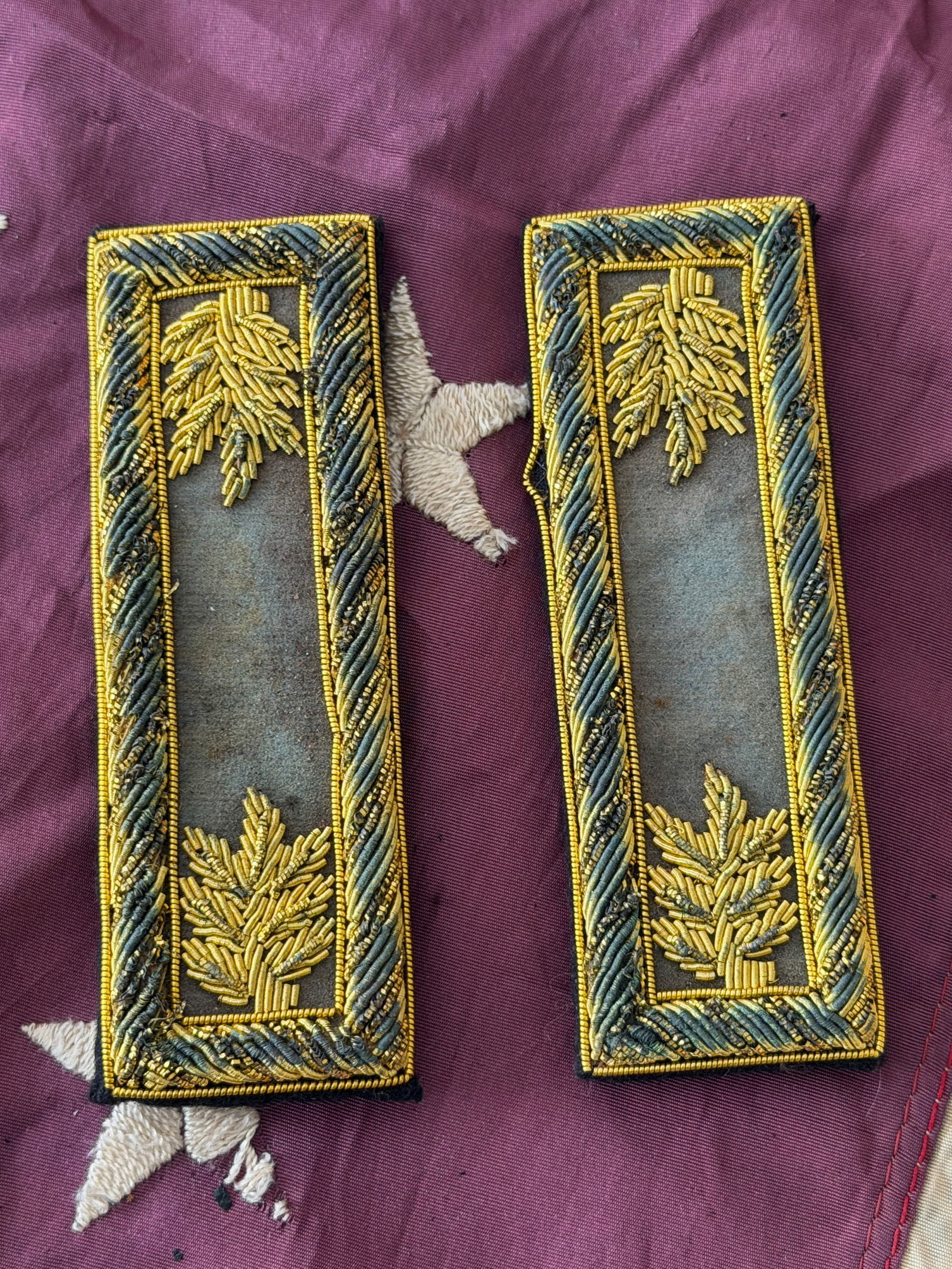 Pair of United States Army Infantry Major Shoulder Boards, American Civil War, c. 1861–1865: This matched pair of shoulder boards was worn by a Major in the United States Army Infantry during the American Civil War. The boards feature the regulation Union officer design of the period: a dark