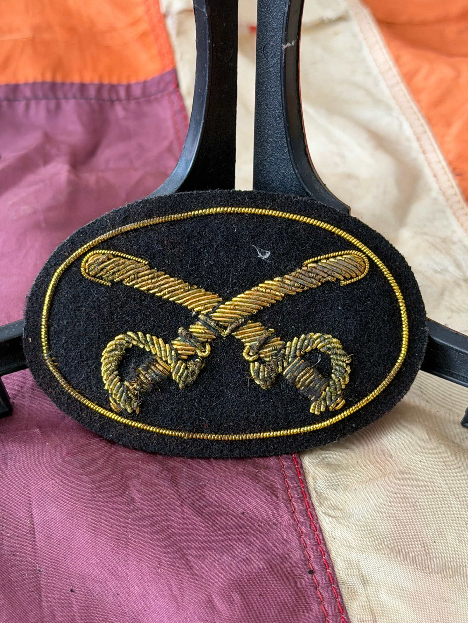 Civil War Union Cavalry Officer’s Crossed Sabers Bullion Insignia (1 of 4)