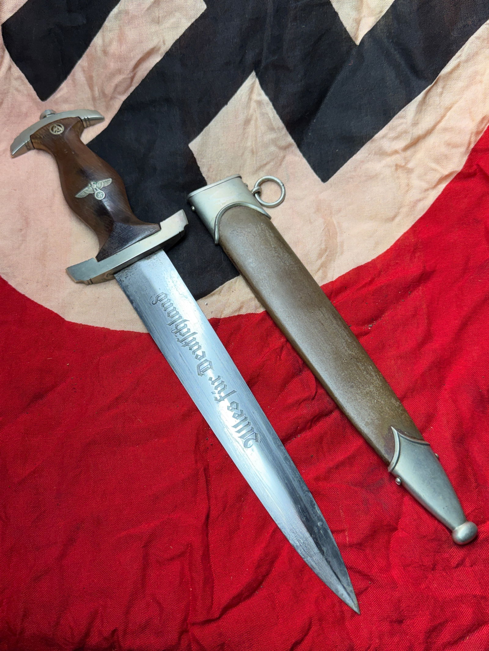 WW2 German SA Service Dagger (Sturmabteilung), Germany, c. 1933–1942 By Justin Uswerk: This German SA (Sturmabteilung) service dagger is a ceremonial sidearm carried by members of the Nazi Party’s paramilitary organization during the early years of the Third Reich. Introduced in 1933,
