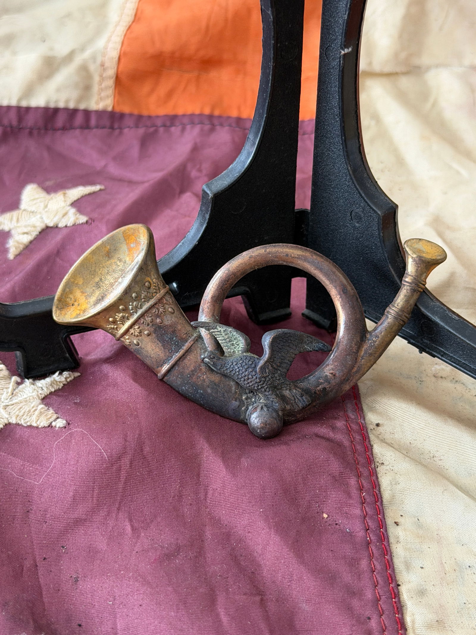 Civil War Infantry Militia Horn Insignia (1 of 4)