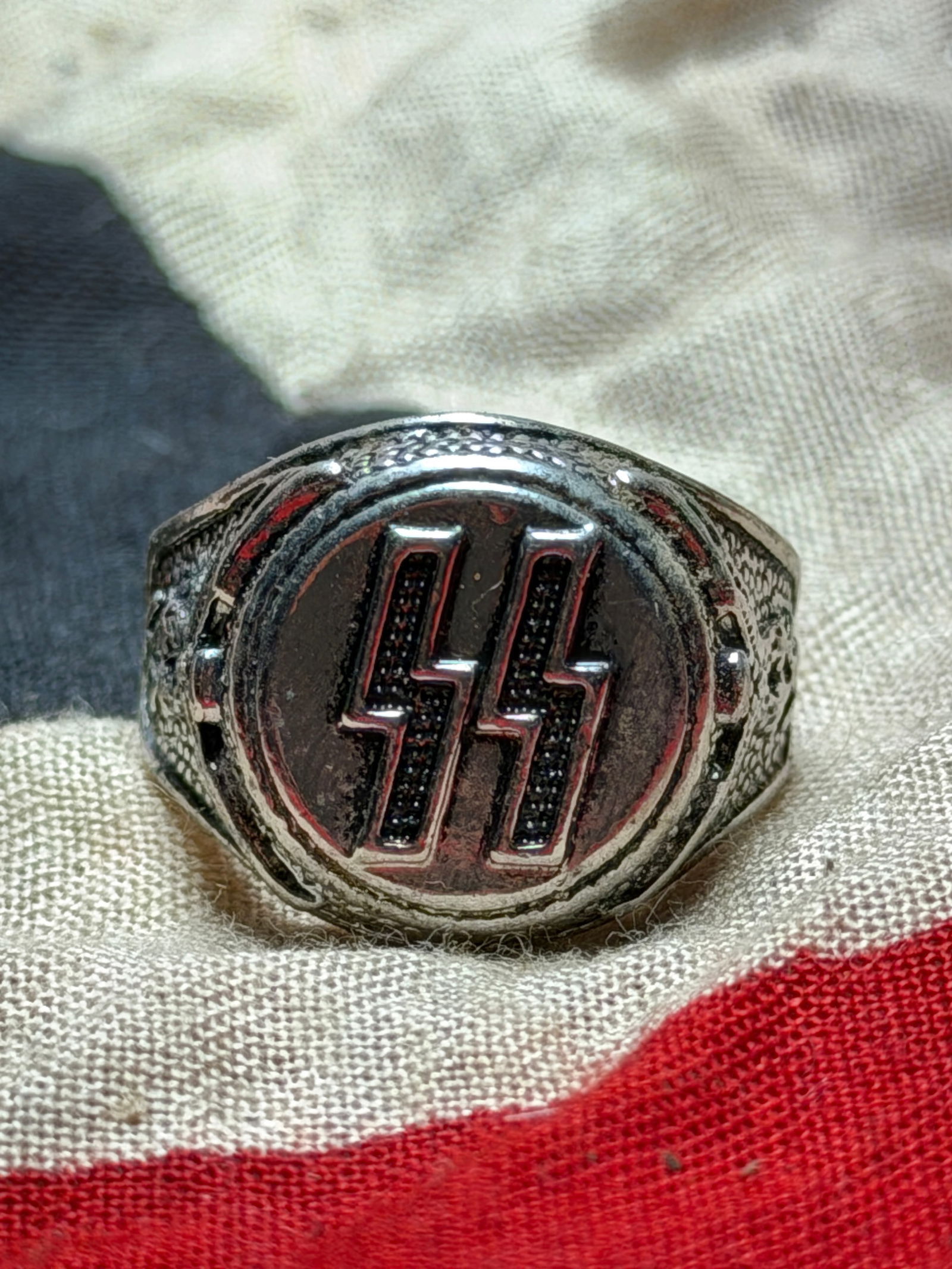 WW2 German SS Insignia Ring (1 of 3)