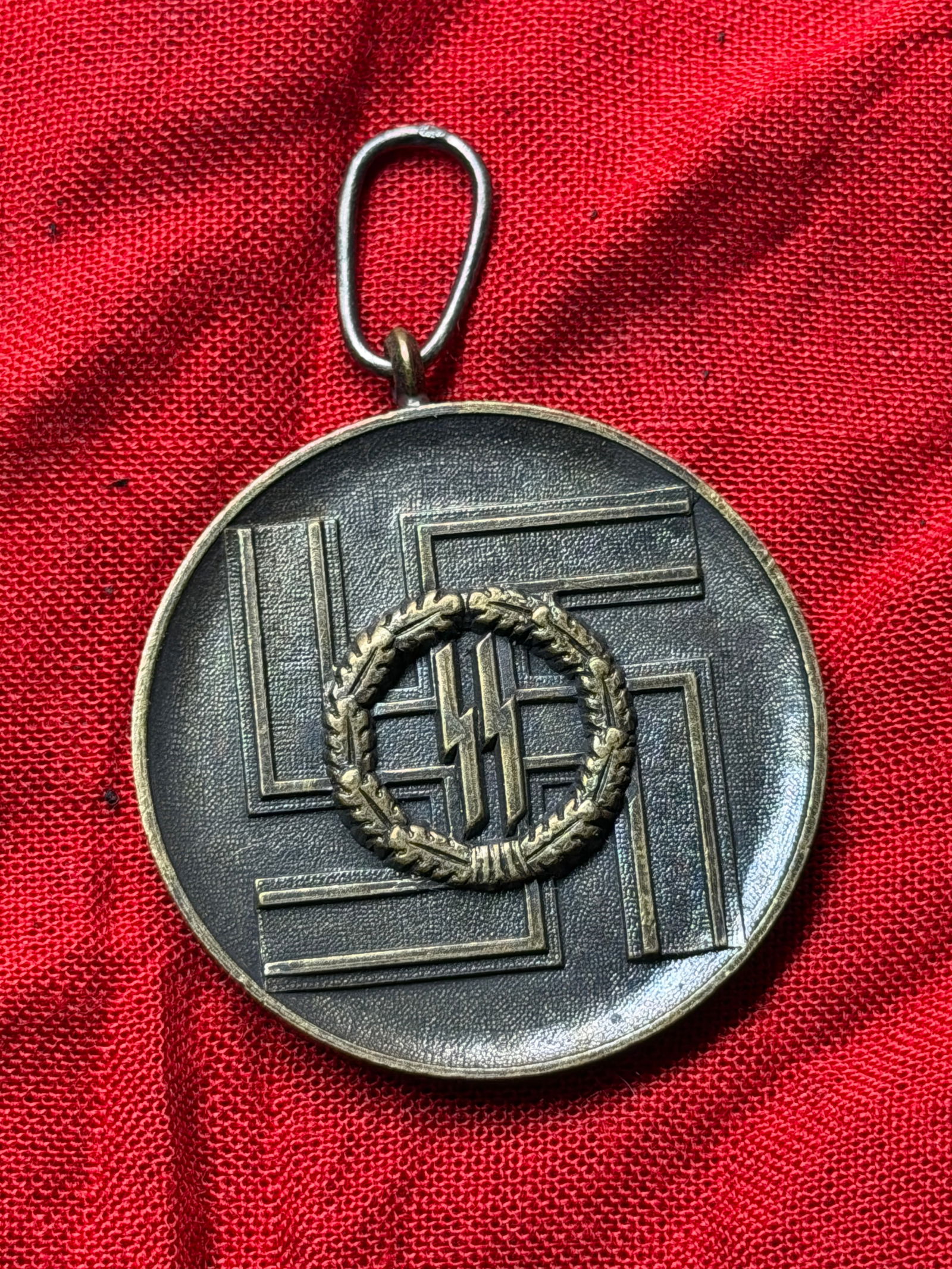 WW2 German SS Long Service Medal (8 Years), Third Reich: SS Long Service Award for 8 years of service, instituted by Nazi Germany to recognize prolonged and loyal service within the Schutzstaffel (SS), the paramilitary organization central to the enforcemen