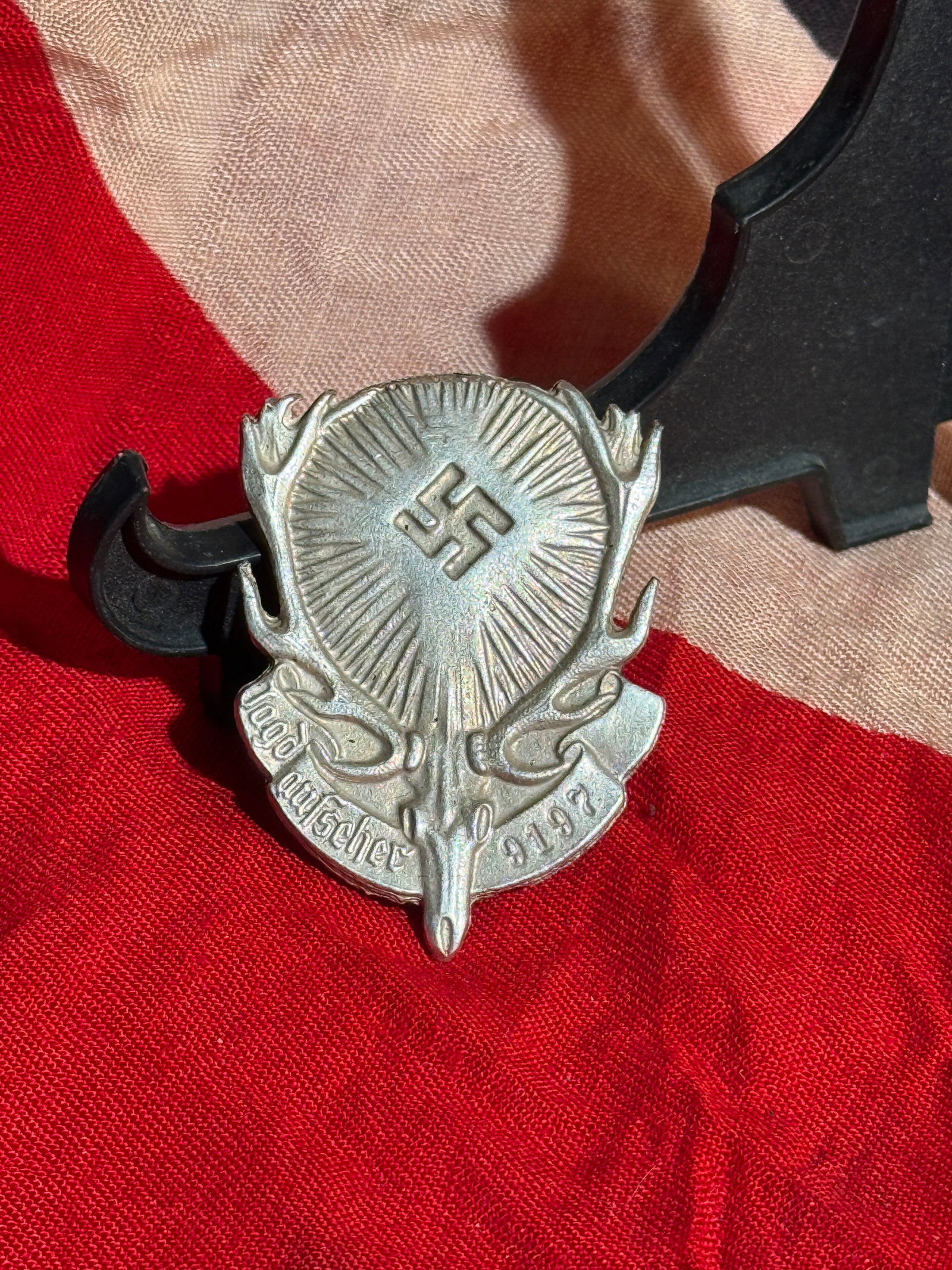 WW2 German Third Reich Hunting Commemorative Badge, “1000 Jahre Deutscher Wald,?? 1937 By RZM: This German Third Reich commemorative hunting badge was produced in 1937 to celebrate the event known as “1000 Jahre Deutscher Wald” (1000 Years of the German Forest), a large national hunting