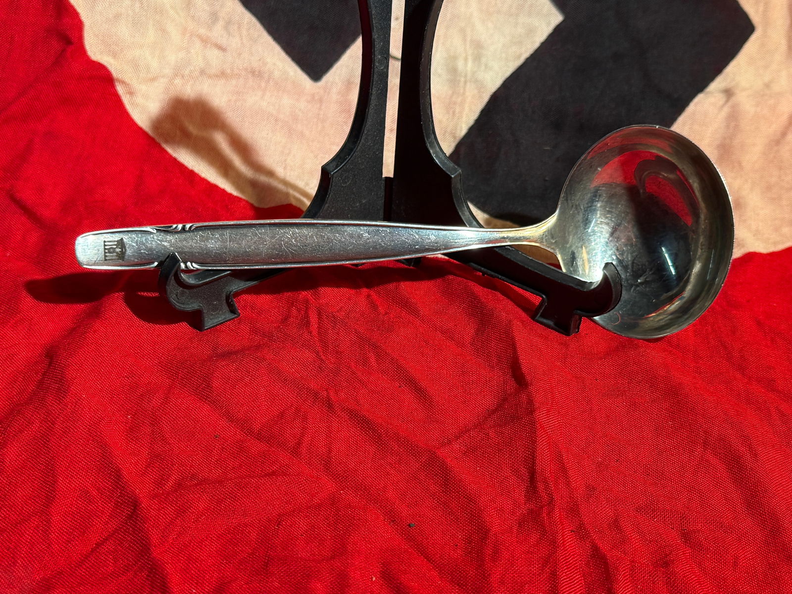 WW2 German Silver-Plated Serving Ladle (100 Silver Plate Standard), Mid-20th Century: Silver-plated serving ladle produced in Germany during the mid-20th century, bearing a maker’s hallmark and the stamp “100,” a common continental European plating standard indicating the amo