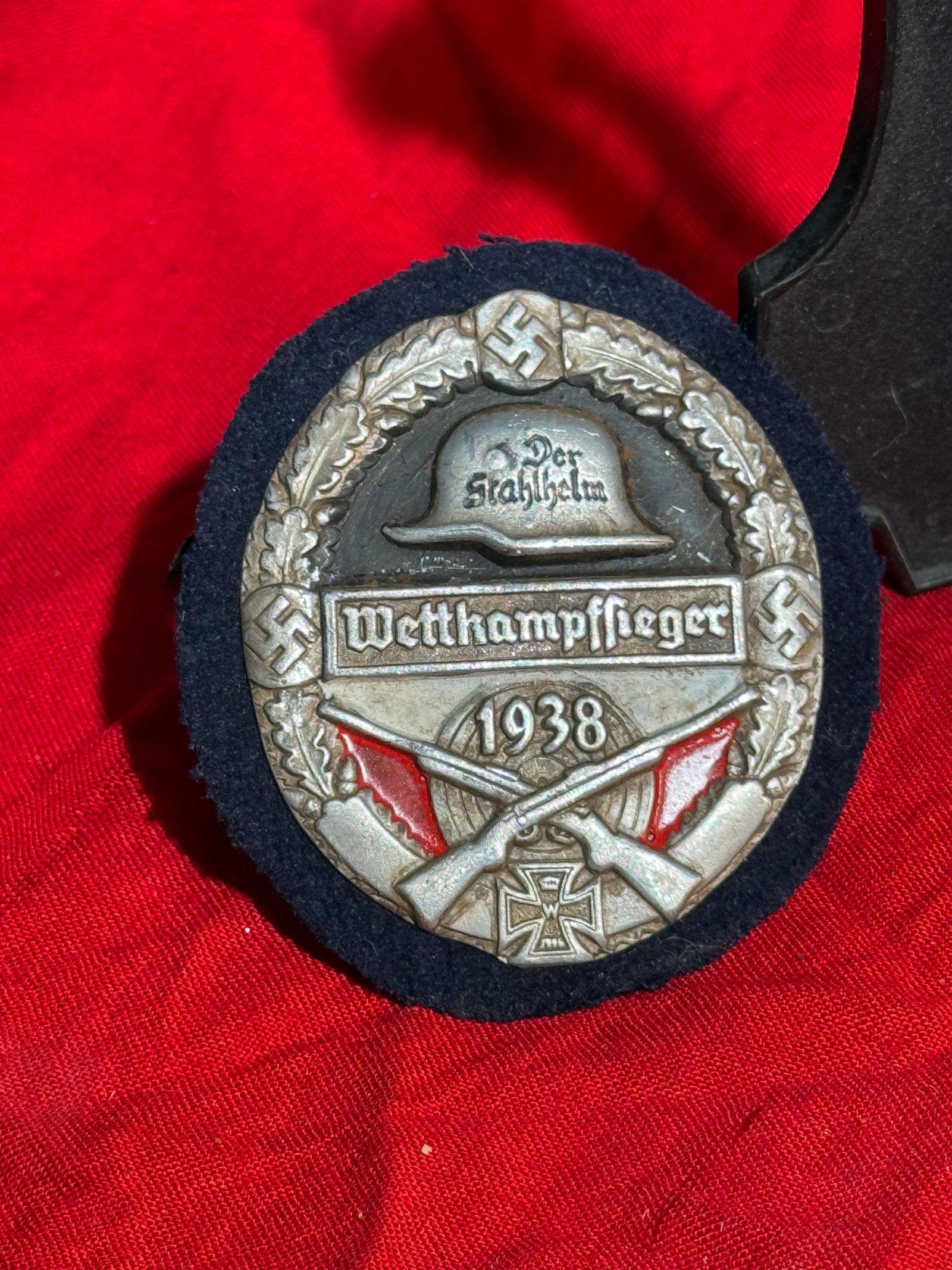 WW2 German “Der Stahlhelm?? Veterans’ Organization Competition Badge, Germany, 1938 - Maker: Metal membership and competition badge issued by Der Stahlhelm, Bund der Frontsoldaten (The Steel Helmet, League of Frontline Soldiers), a German nationalist veterans’ organization active during the