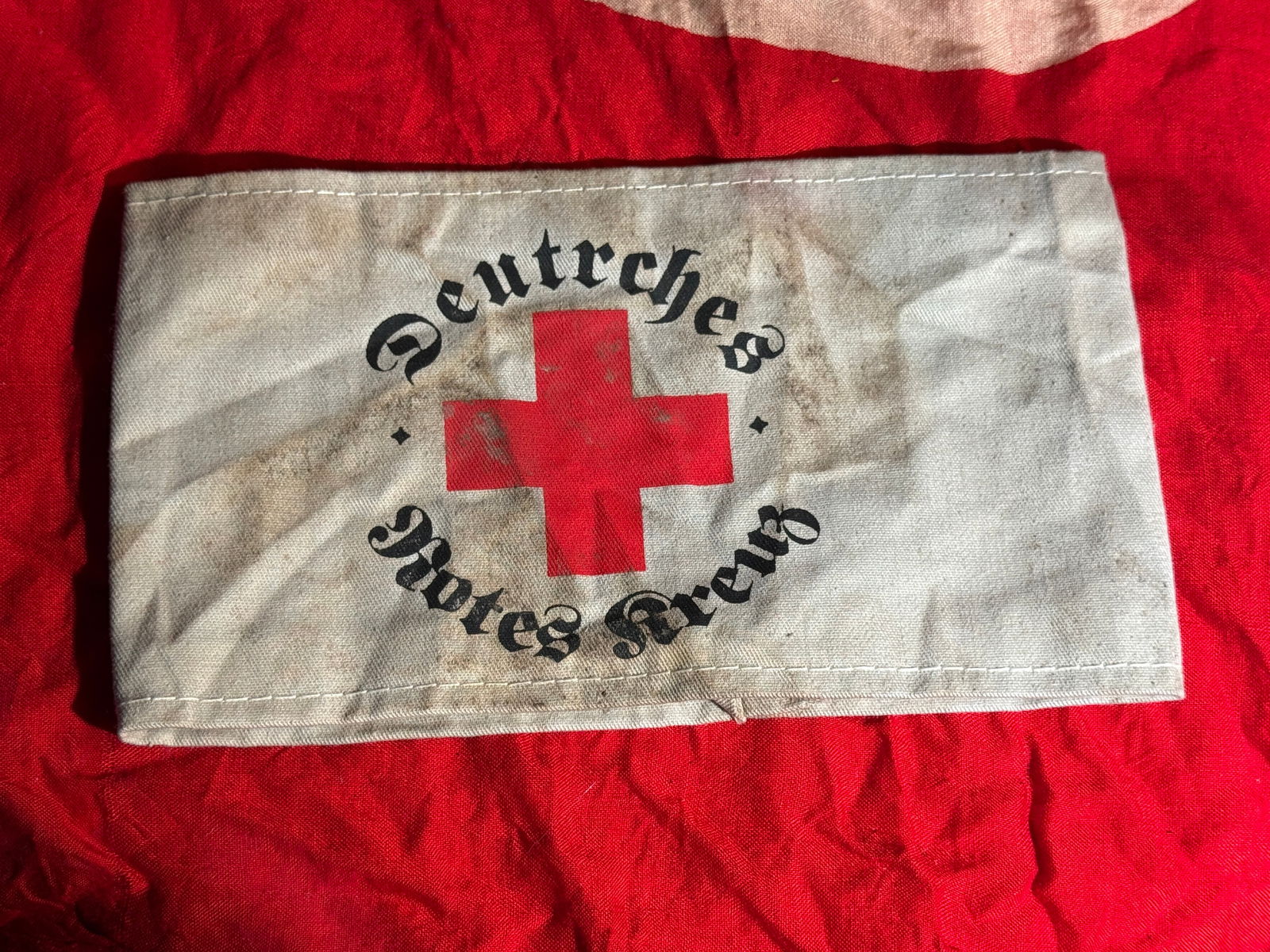WW2 German Red Cross (Deutsches Rotes Kreuz) Armband (1 of 2)