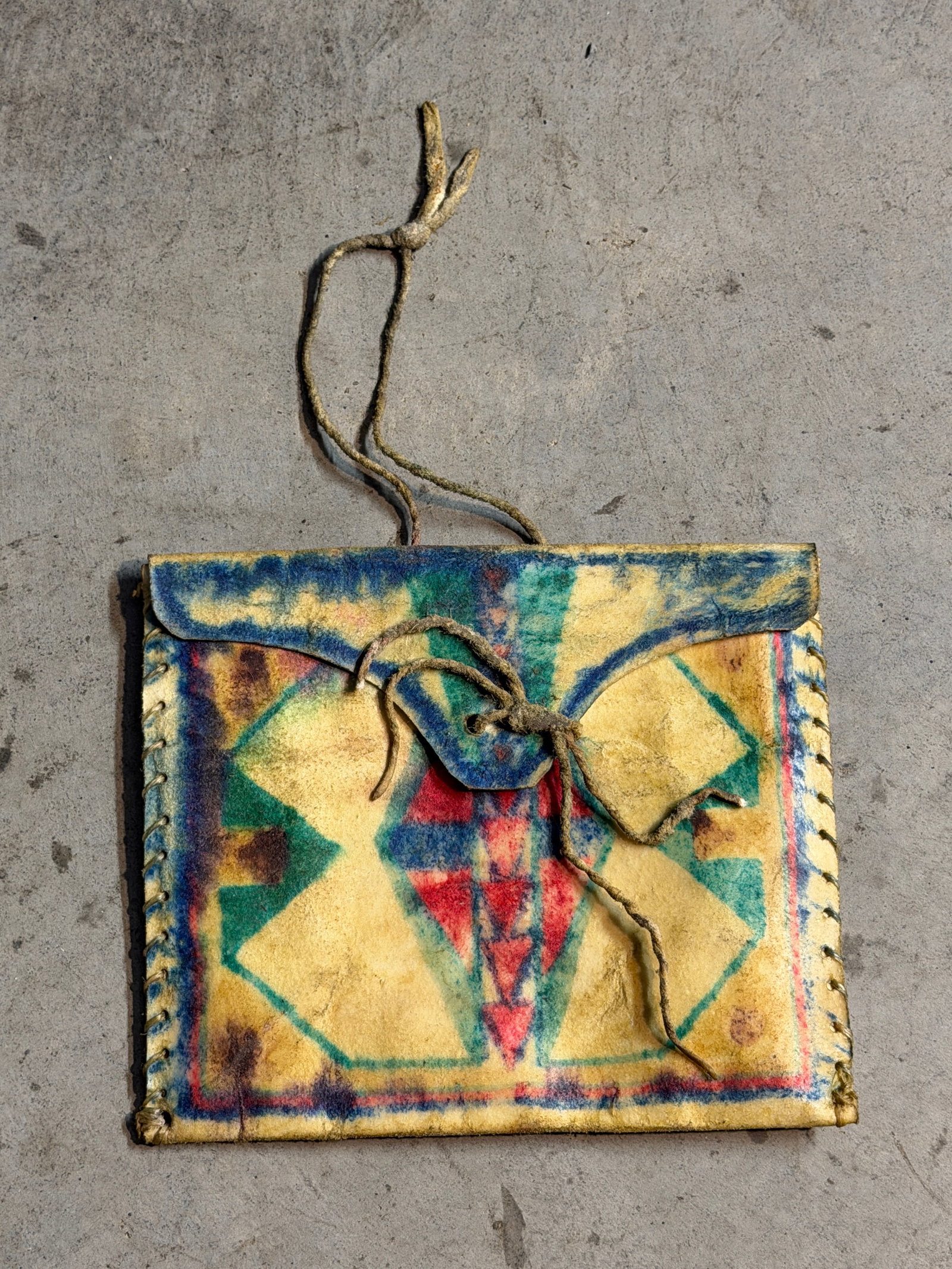 Rare 1800's Native American Painted Rawhide Parfleche Envelope Pouch, Plains Culture (1 of 5)