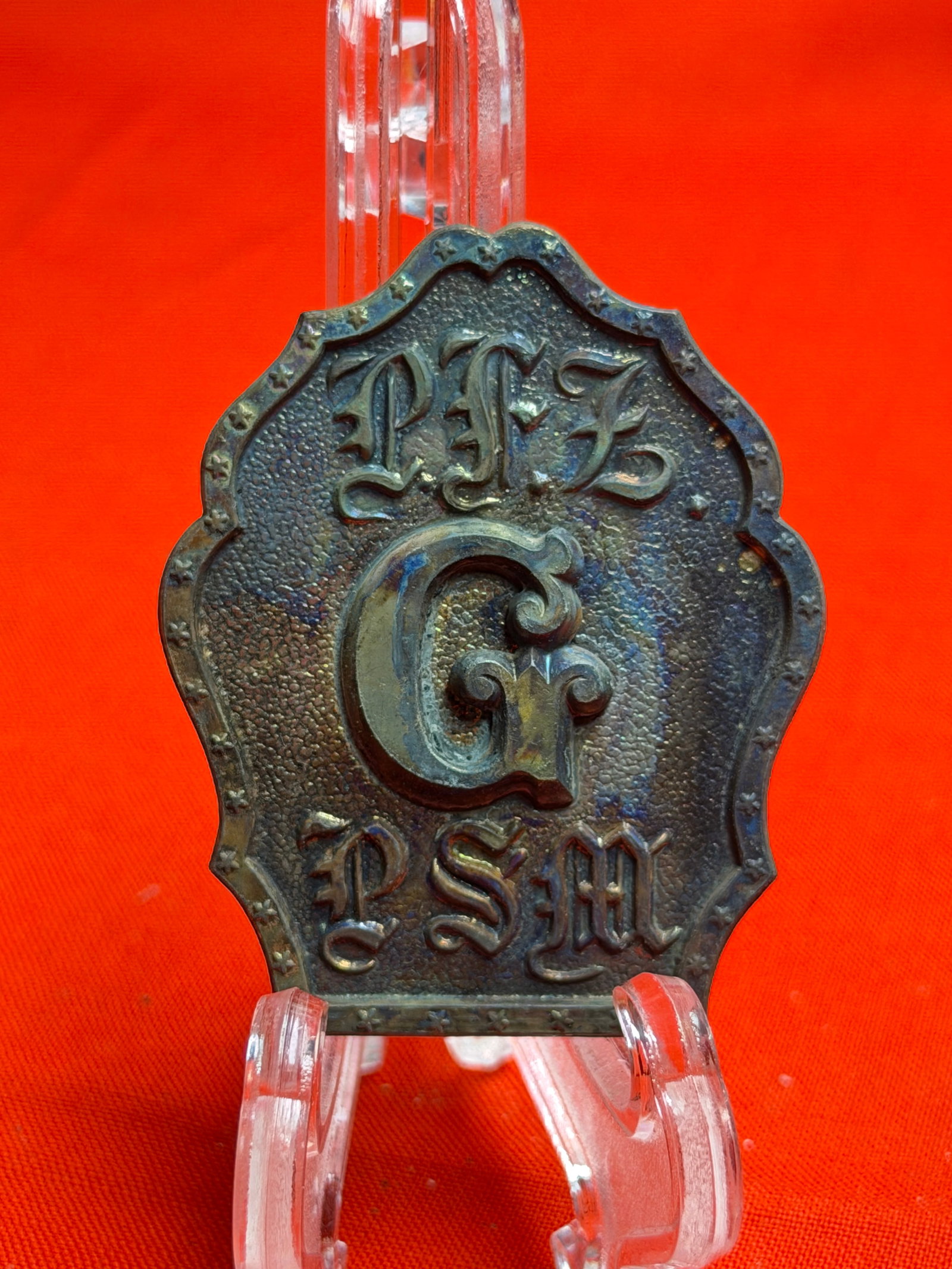 A great Western-themed collectible or display piece inspired by frontier law enforcement. (1 of 3)