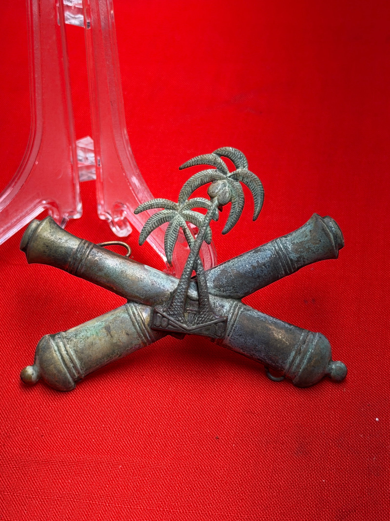 Civil War South Carolina Palmetto Artillery Headgear Badge – Crossed Cannons (1 of 4)