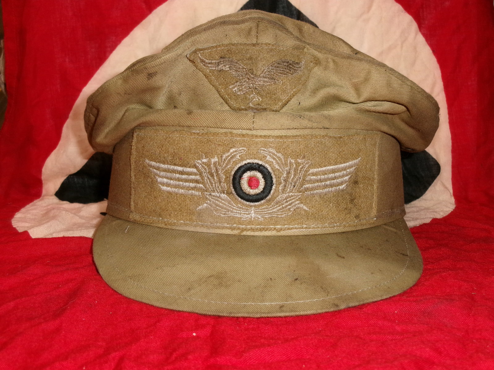 WWII LUFTWAFFE “HERMANN MEYER?? TROPICAL VISOR CAP (1 of 8)