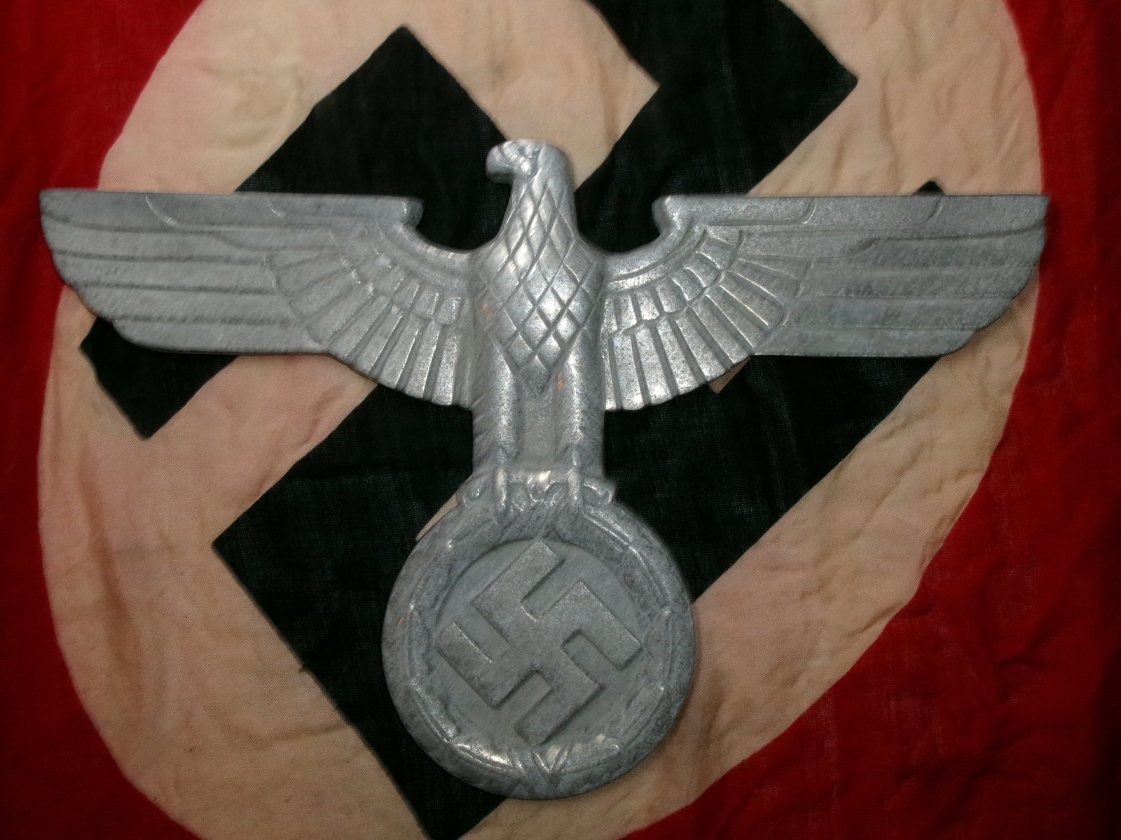 WWII German Reich Eagle Wall or Display Plaque (National Emblem) (1 of 5)