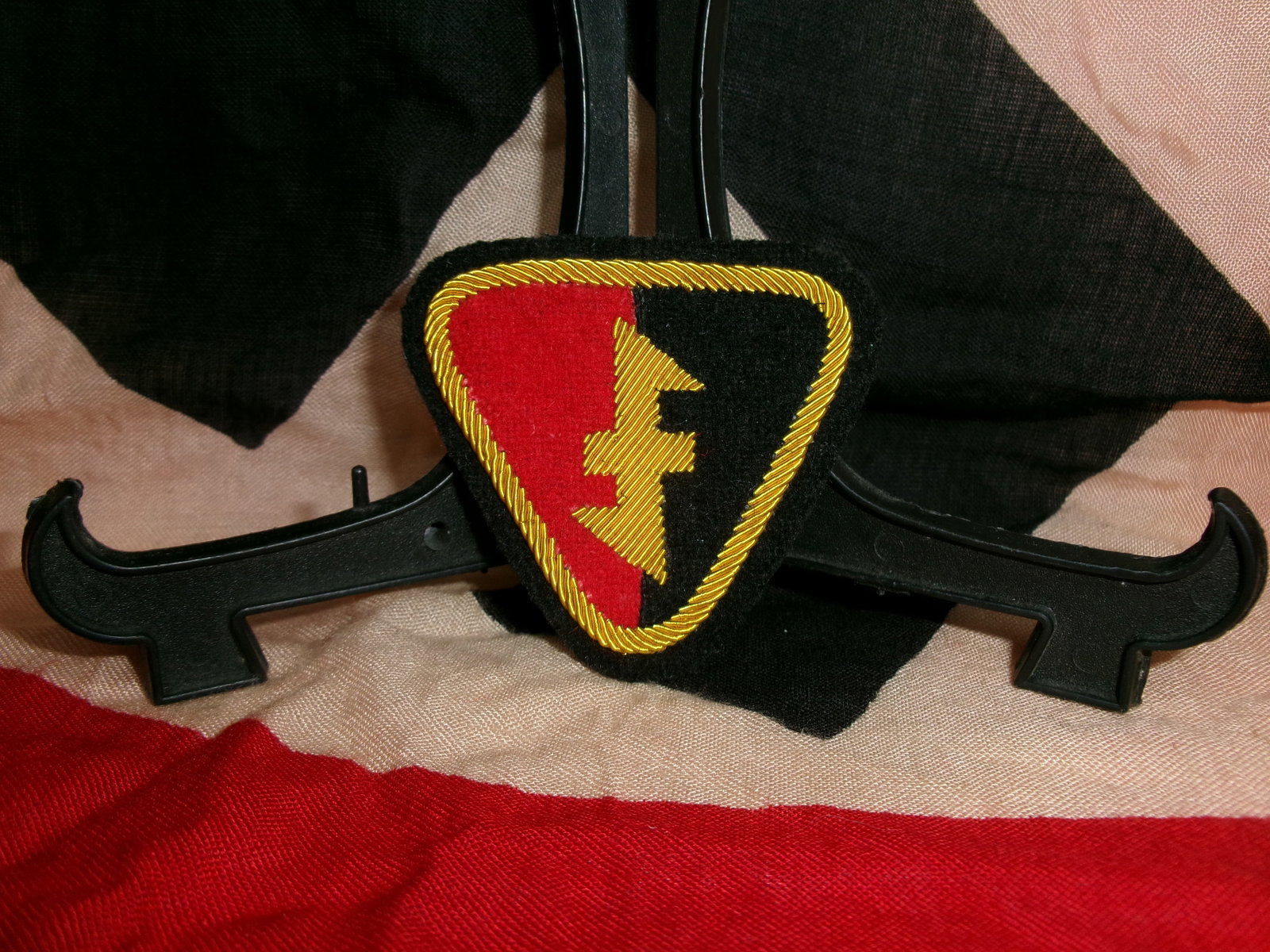 WWII Dutch NSB (Nationaal-Socialistische Beweging) Insignia Patch (1 of 3)