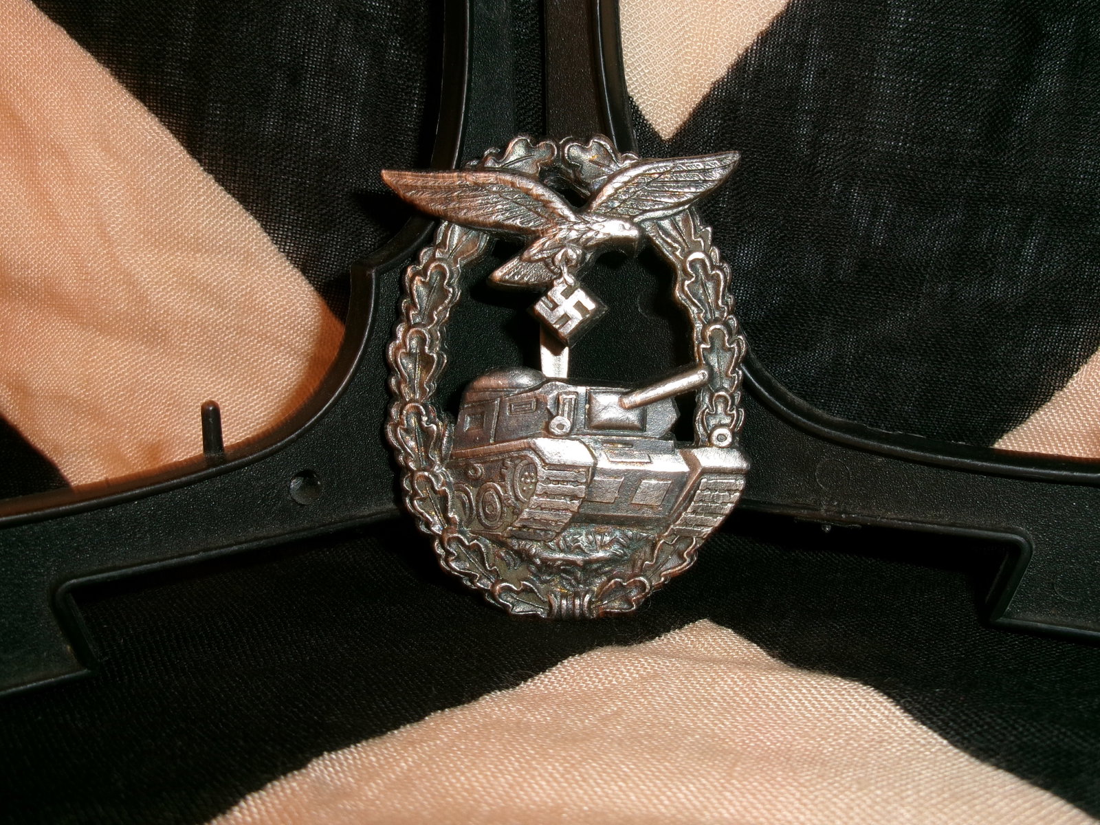 WWII German Panzer Assault Badge (Tank Assault Badge) (1 of 3)