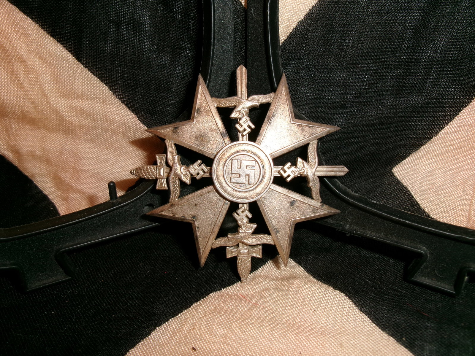 WWII German War Merit Cross First Class with Swords (Kriegsverdienstkreuz I. Klasse mit Schwertern) (1 of 3)