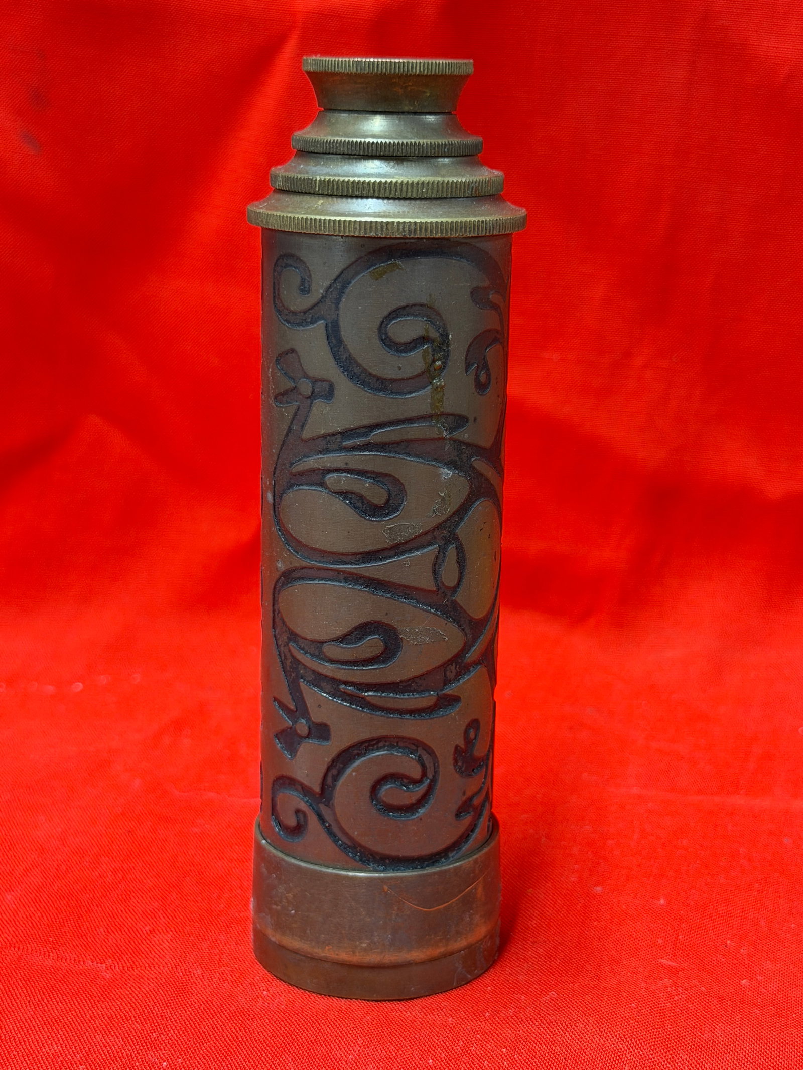J. Scott London 1753 Brass Kaleidoscope Style Spyglass Telescope (1 of 7)
