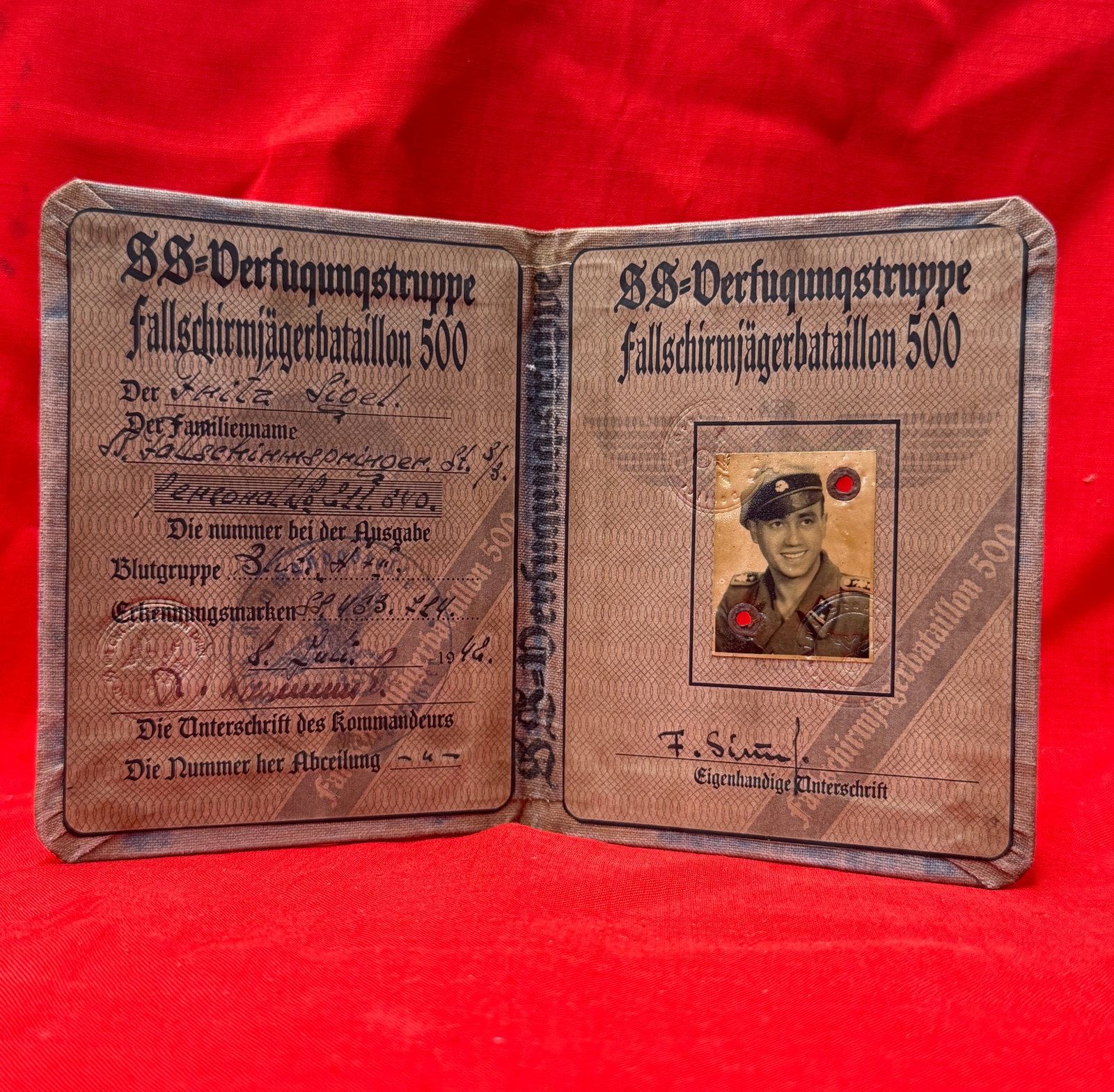 WWII German SS-Verfügungstruppe Fallschirmjägerbataillon 500 Soldbuch/Identification Booklet (1 of 7)