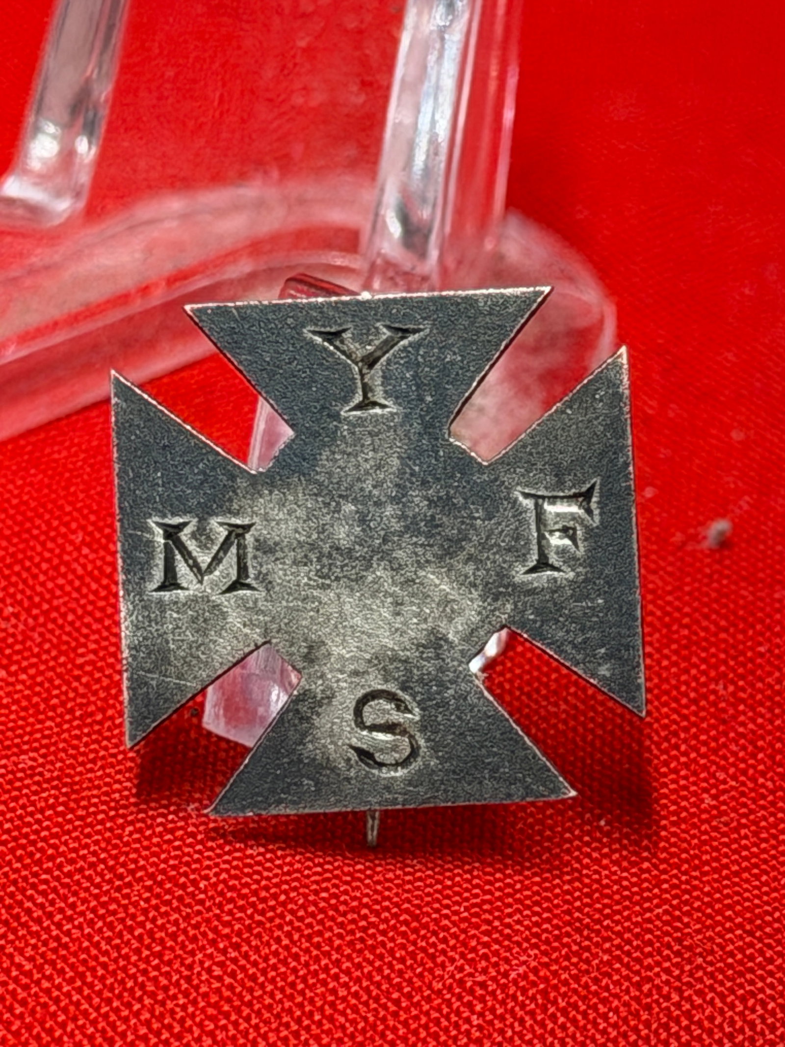 Civil War 19th Army Corps Veteran Badge – Sterling Silver Maltese Cross: Original post–Civil War veteran reunion or corps identification badge representing the Union Army XIX (19th) Corps. Crafted in sterling silver in the form of the distinctive Maltese cross corps badg