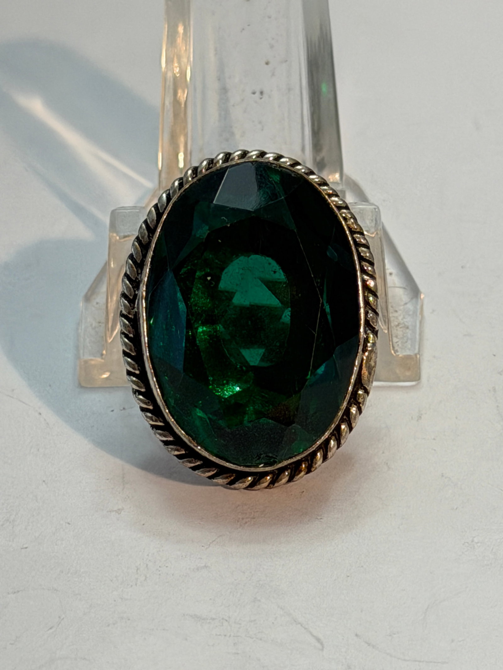 Sterling Silver Emerald Green Glass Cocktail Ring Size 8.5 Statement Ring: Bold vintage sterling silver cocktail ring featuring a large faceted emerald green glass stone in an oversized oval setting. The deep green stone has dramatic sparkle and an elegant emerald-like appea