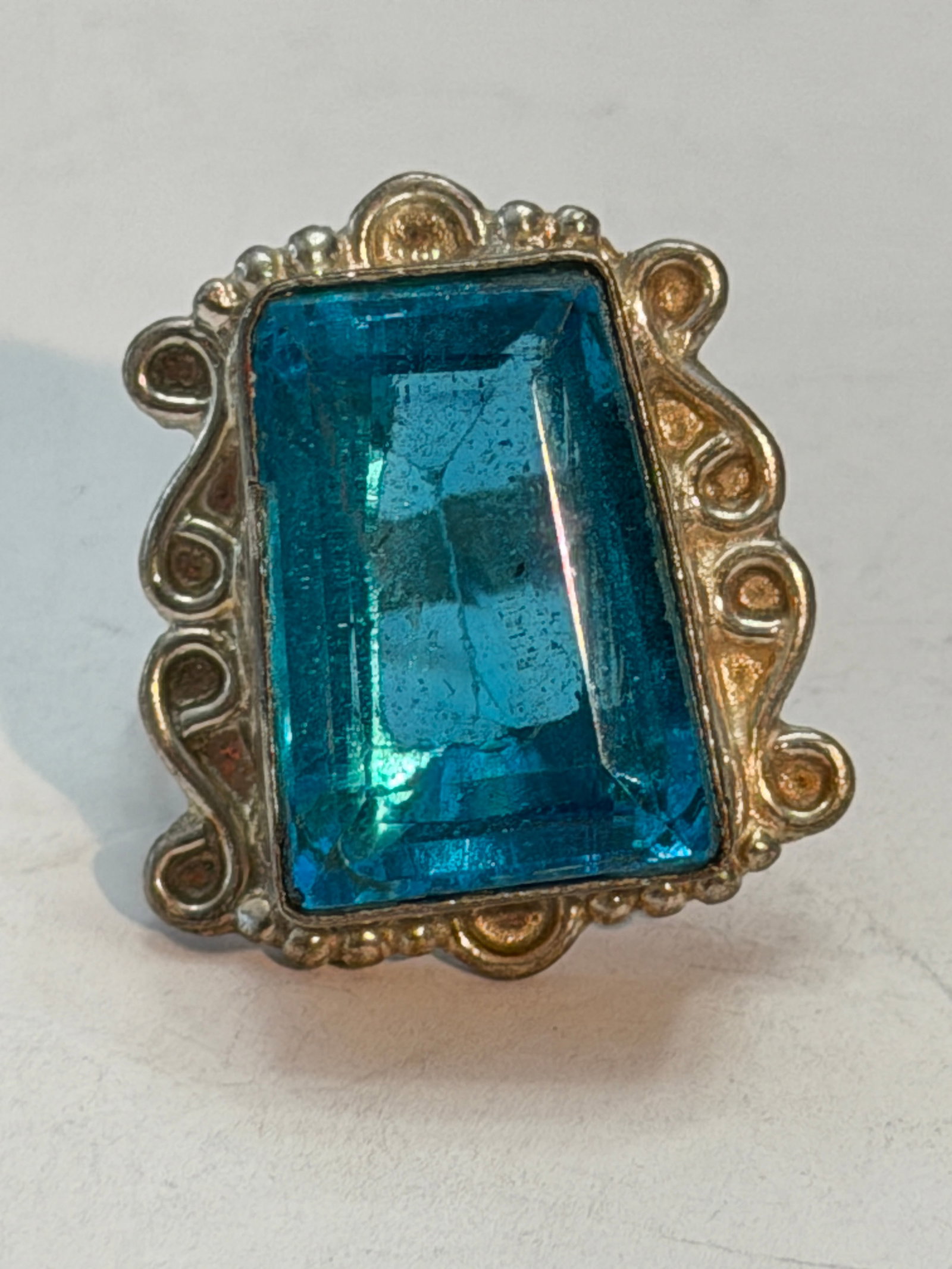 Vintage Sterling Silver Blue Glass Statement Ring Size 8 (1 of 6)