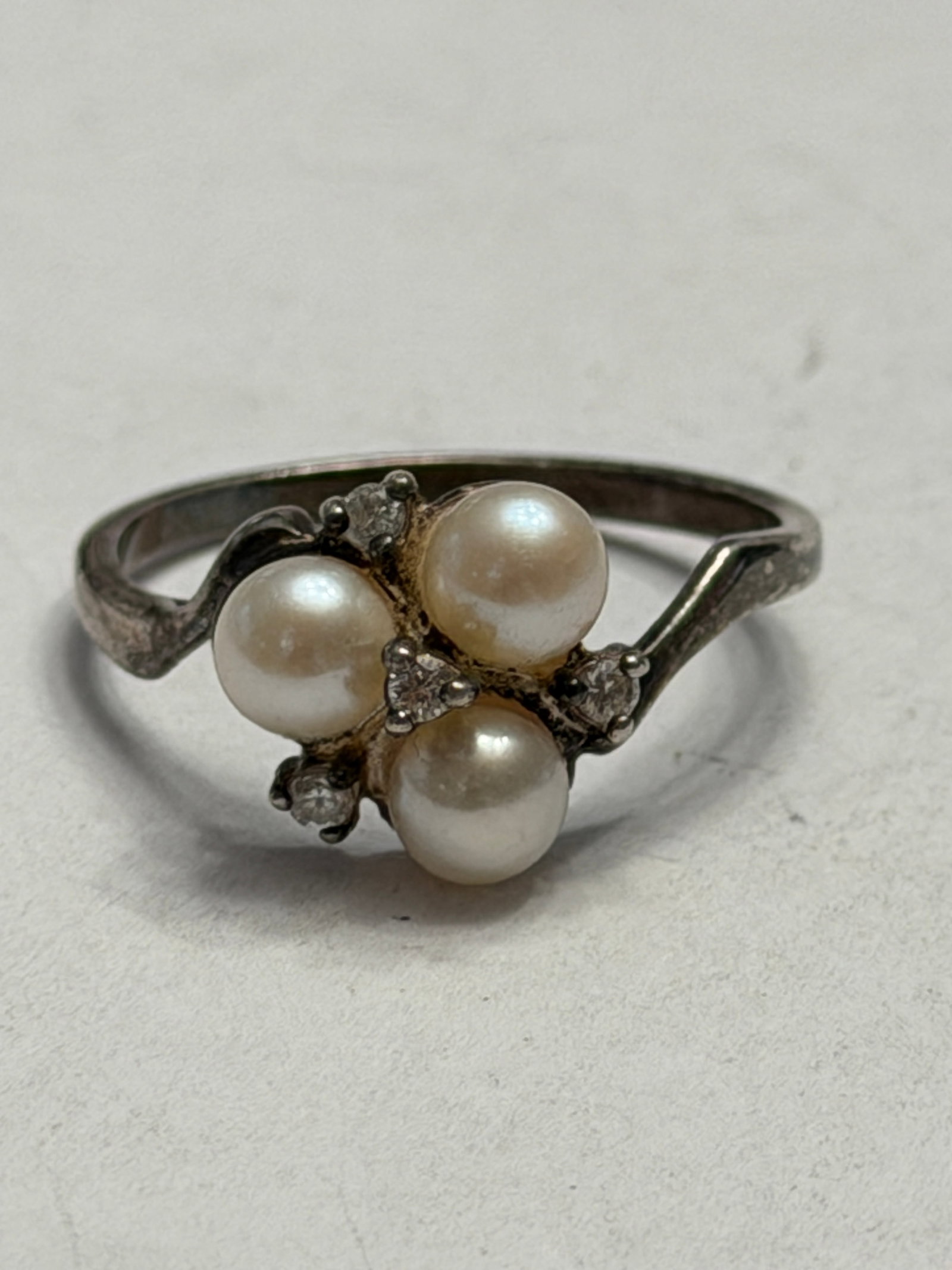 Vintage Sterling Silver Pearl Cluster Ring ? Size 9 (1 of 4)