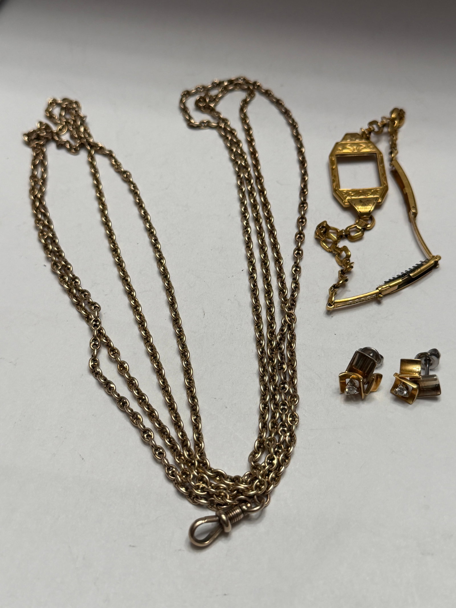 Untested Vintage Jewelry Scrap Lot Gold Tone Chains Earrings & Accessories Repair Harvest (1 of 6)