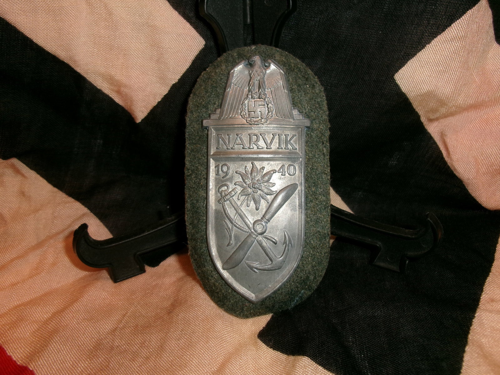 WWII German Narvik Campaign Shield (Narvikschild) (1 of 3)