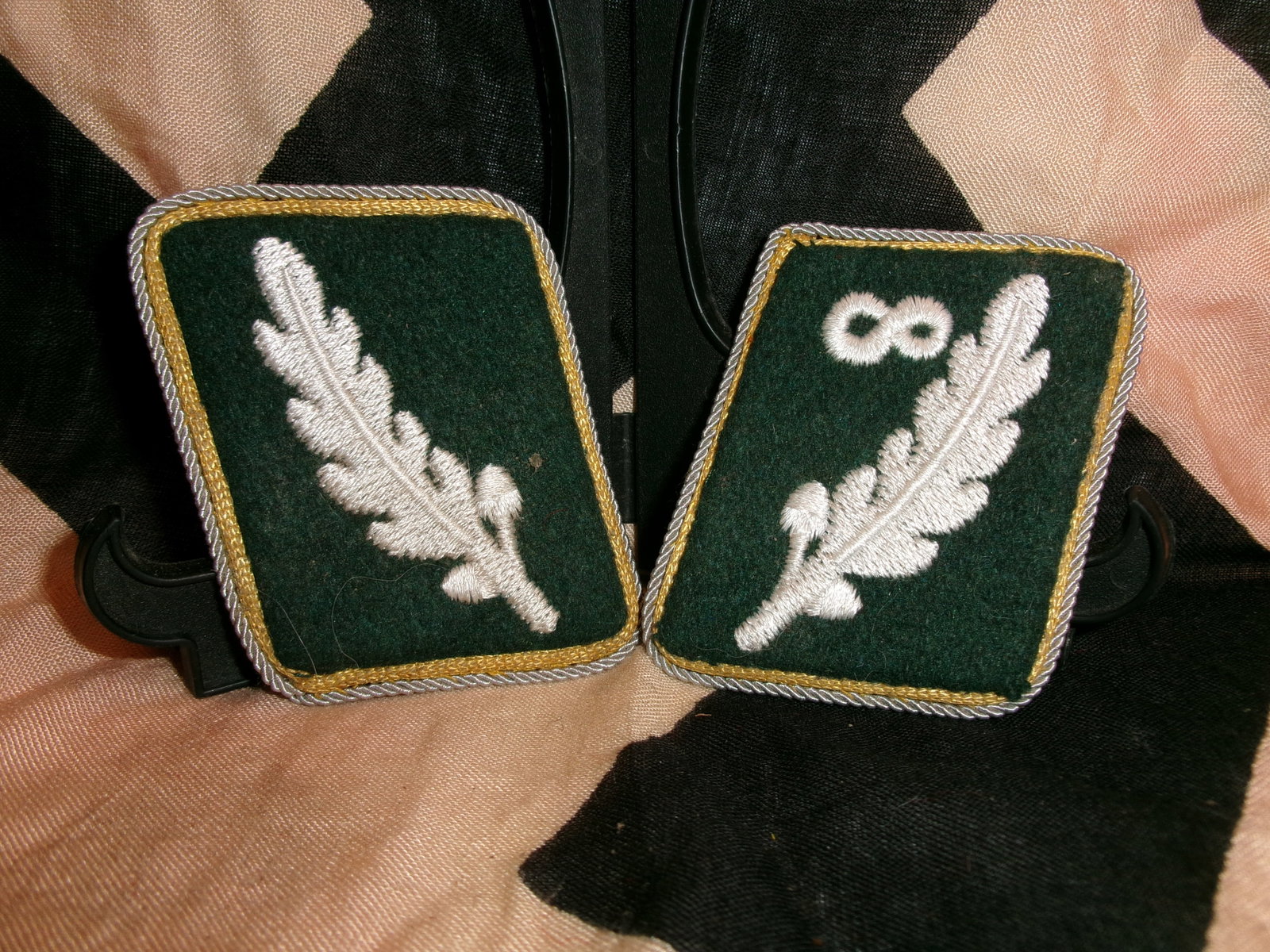 WWII German Luftwaffe General Officer Collar Tabs (General der Flieger Pattern) With RZM Paper Tag (1 of 4)