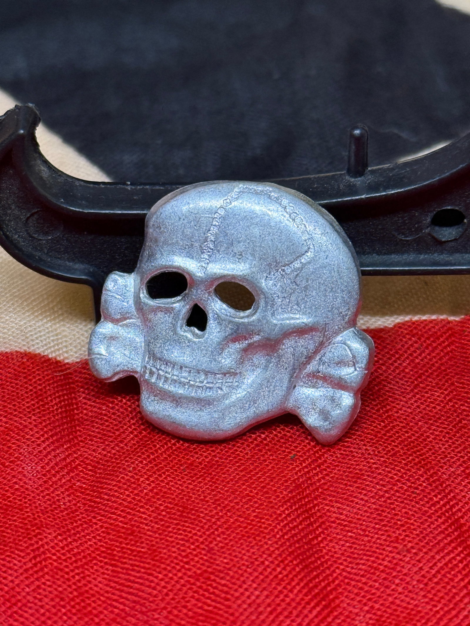 WWII German SS Totenkopf Skull Cap Insignia By RZM 5/8 (1 of 4)