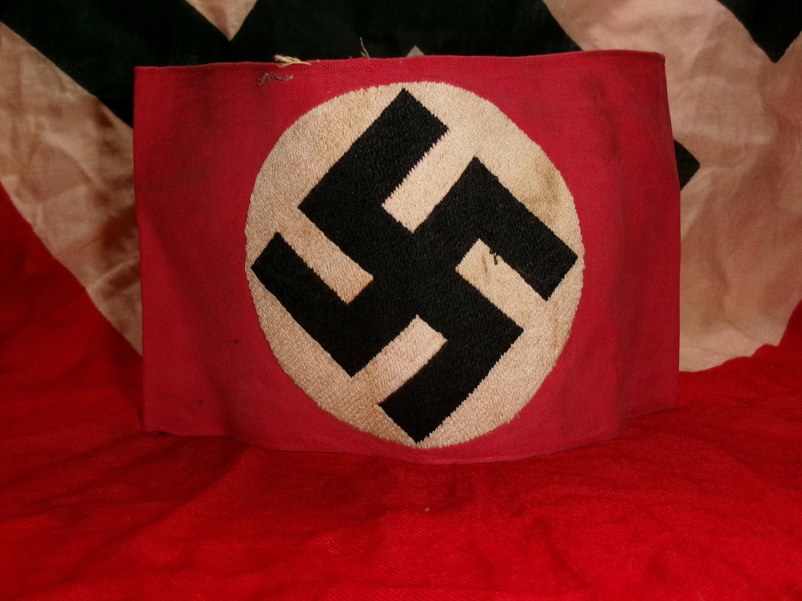 WWII German NSDAP Political Armband (1 of 4)
