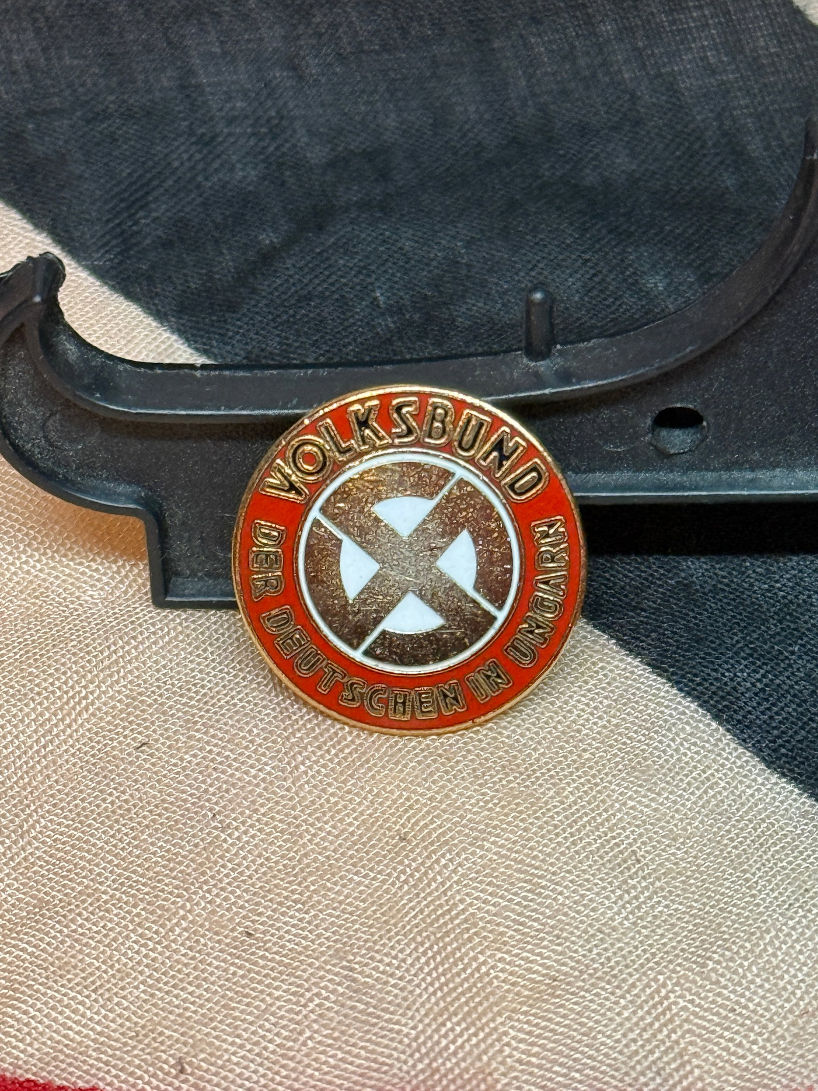 WWII German Volksbund “Der Deutschen in Ungarn?? Membership Pin (1 of 3)