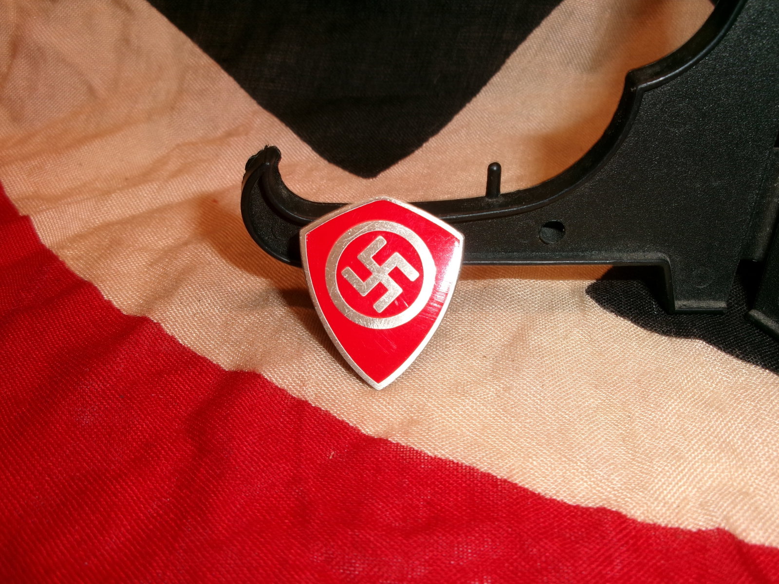 WWII German Political Enamel Shield Badge by Ges. Gesch. (1 of 4)