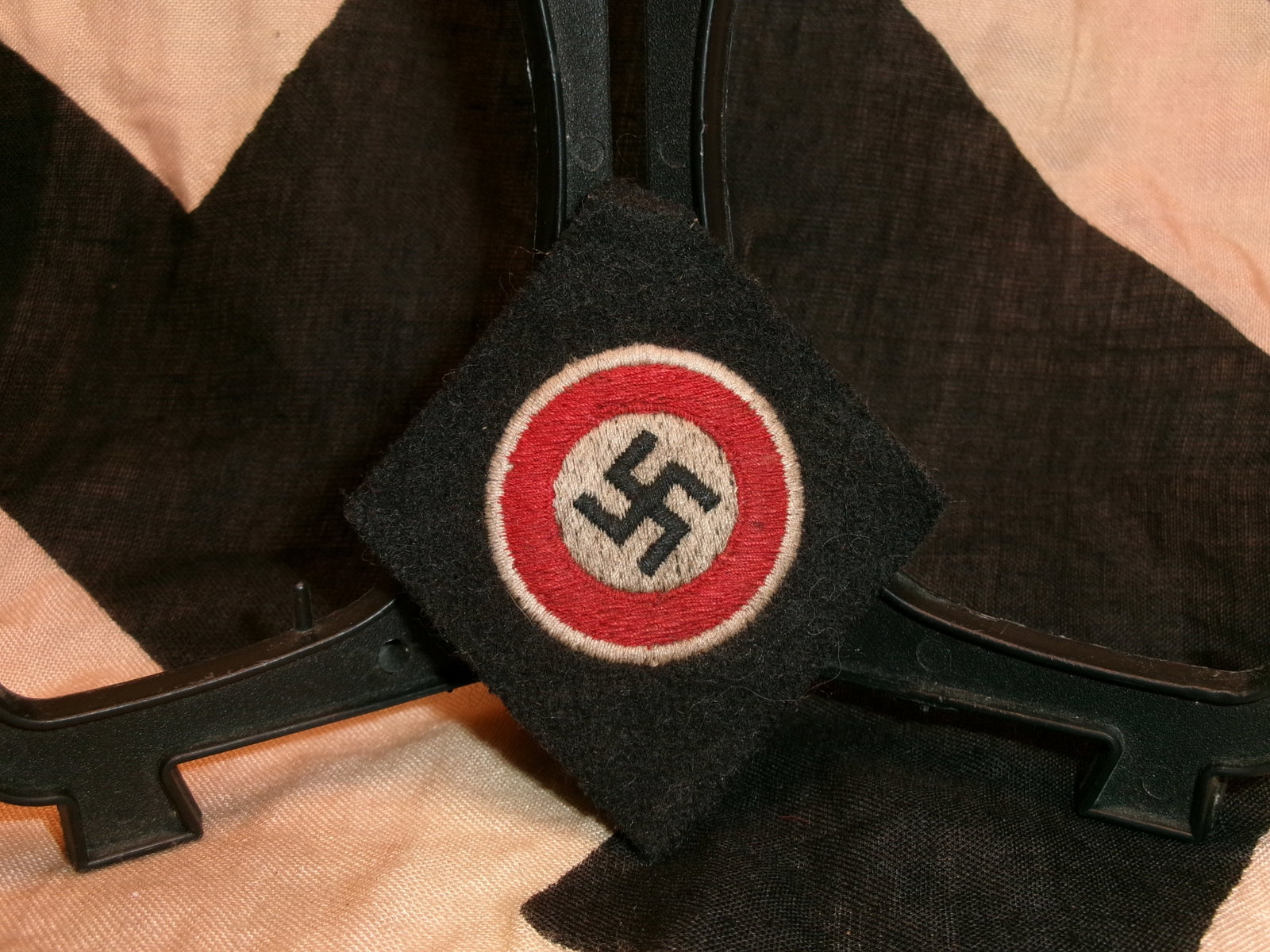 WWII German Political Armband Roundel Insignia (1 of 3)