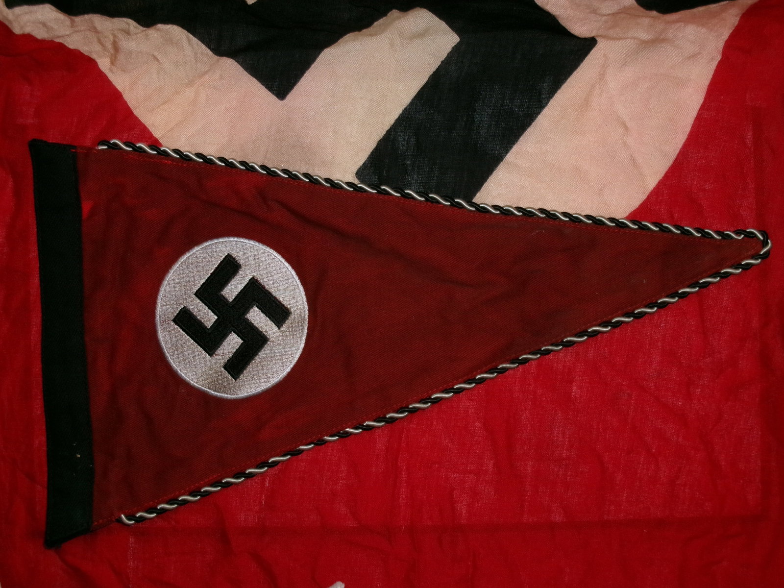 WWII German NSDAP Triangular Pennant Banner (1 of 4)