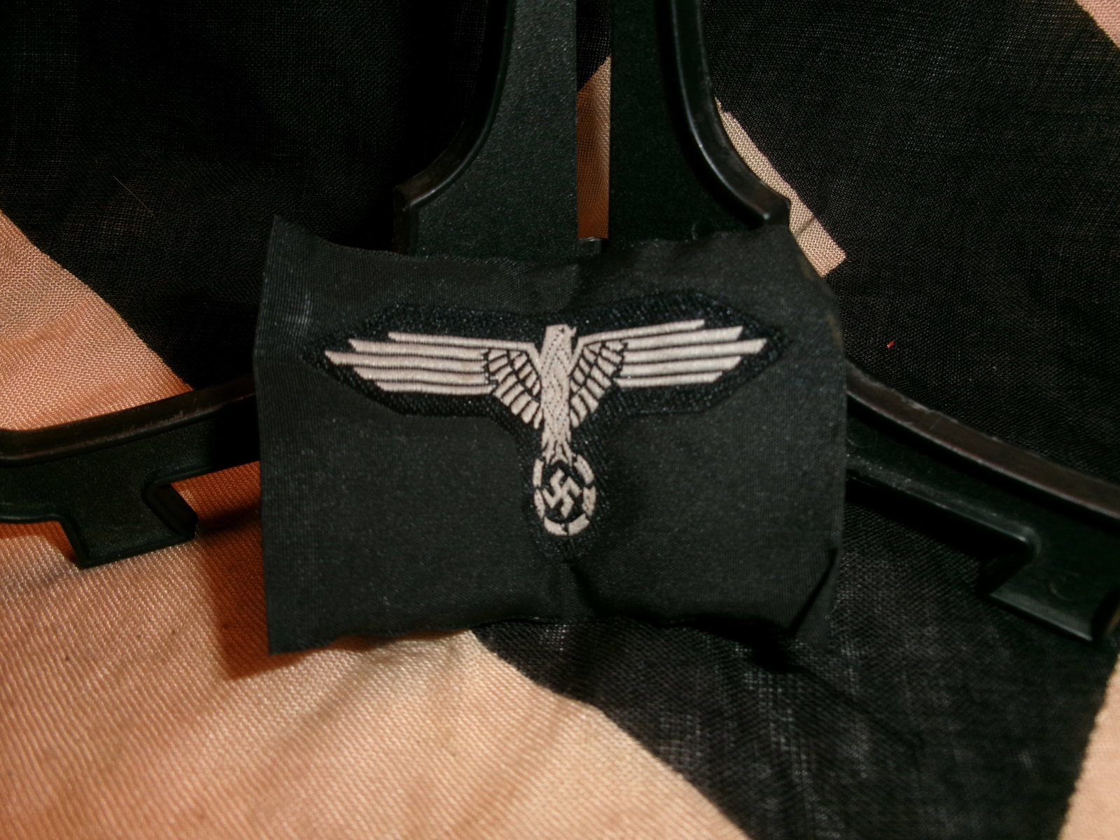 WWII German Waffen-SS BeVo Sleeve Eagle Insignia (1 of 3)