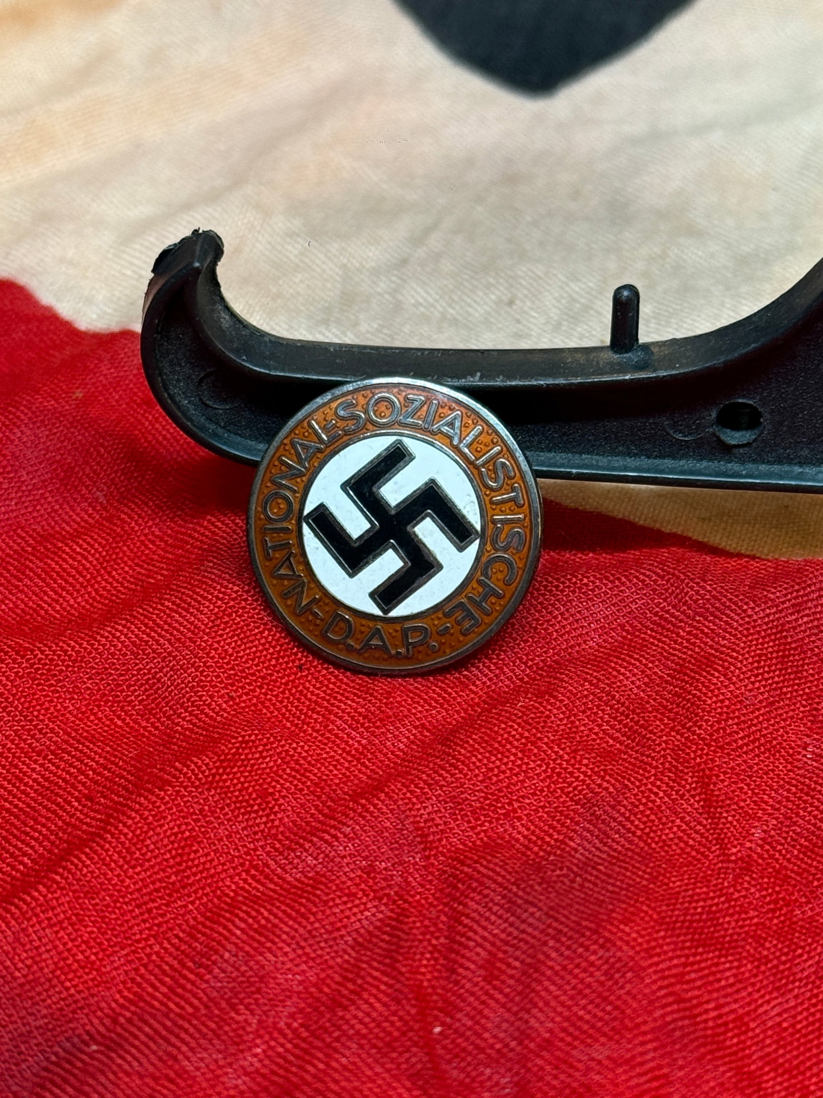 German NSDAP Style Political Party Membership Badge – Enamel Lapel Pin Marked M1/25 (1 of 3)