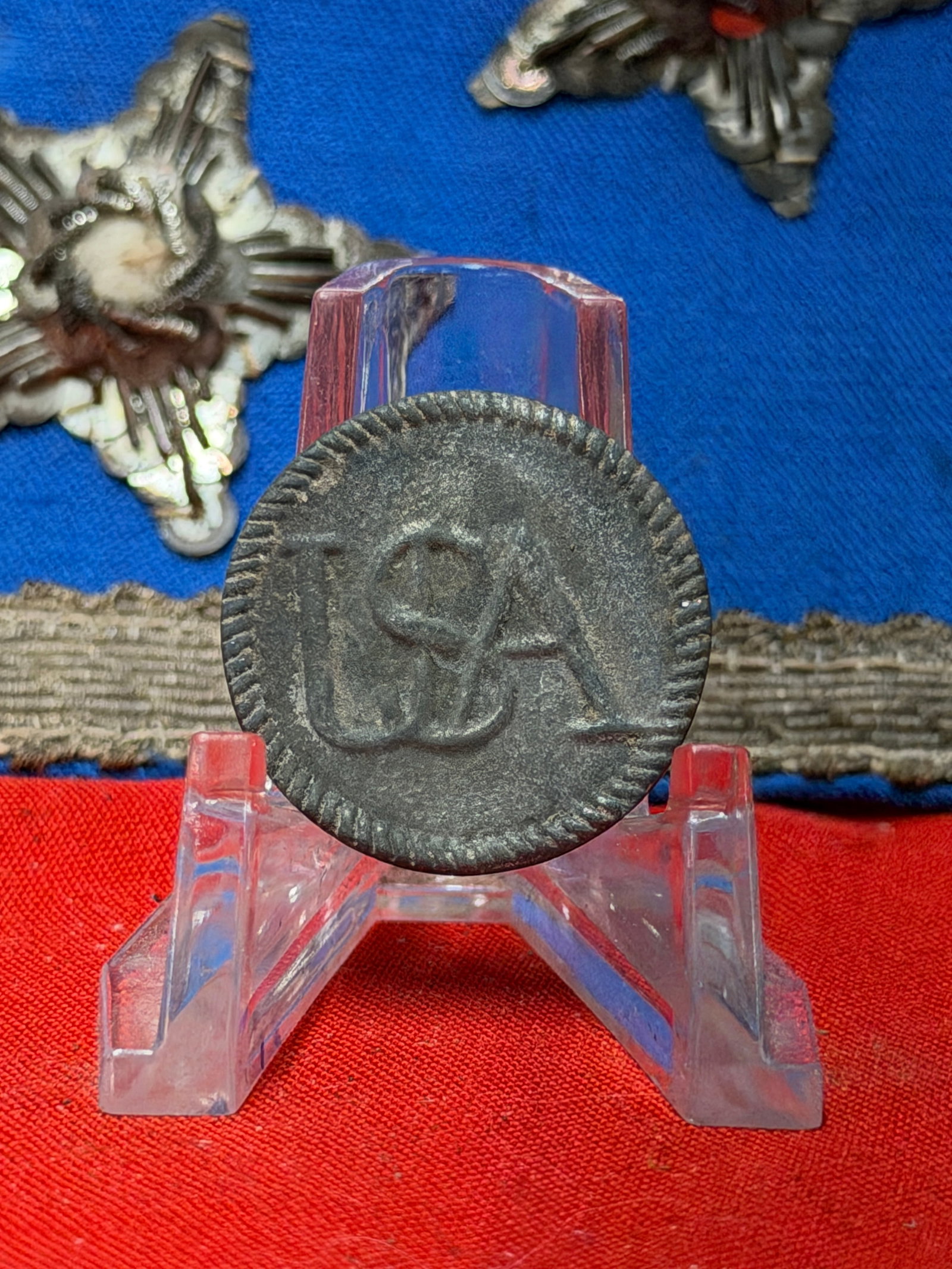 Revolutionary War Era American Pewter Military Button with Intertwined “USA?? Monogram (1 of 4)
