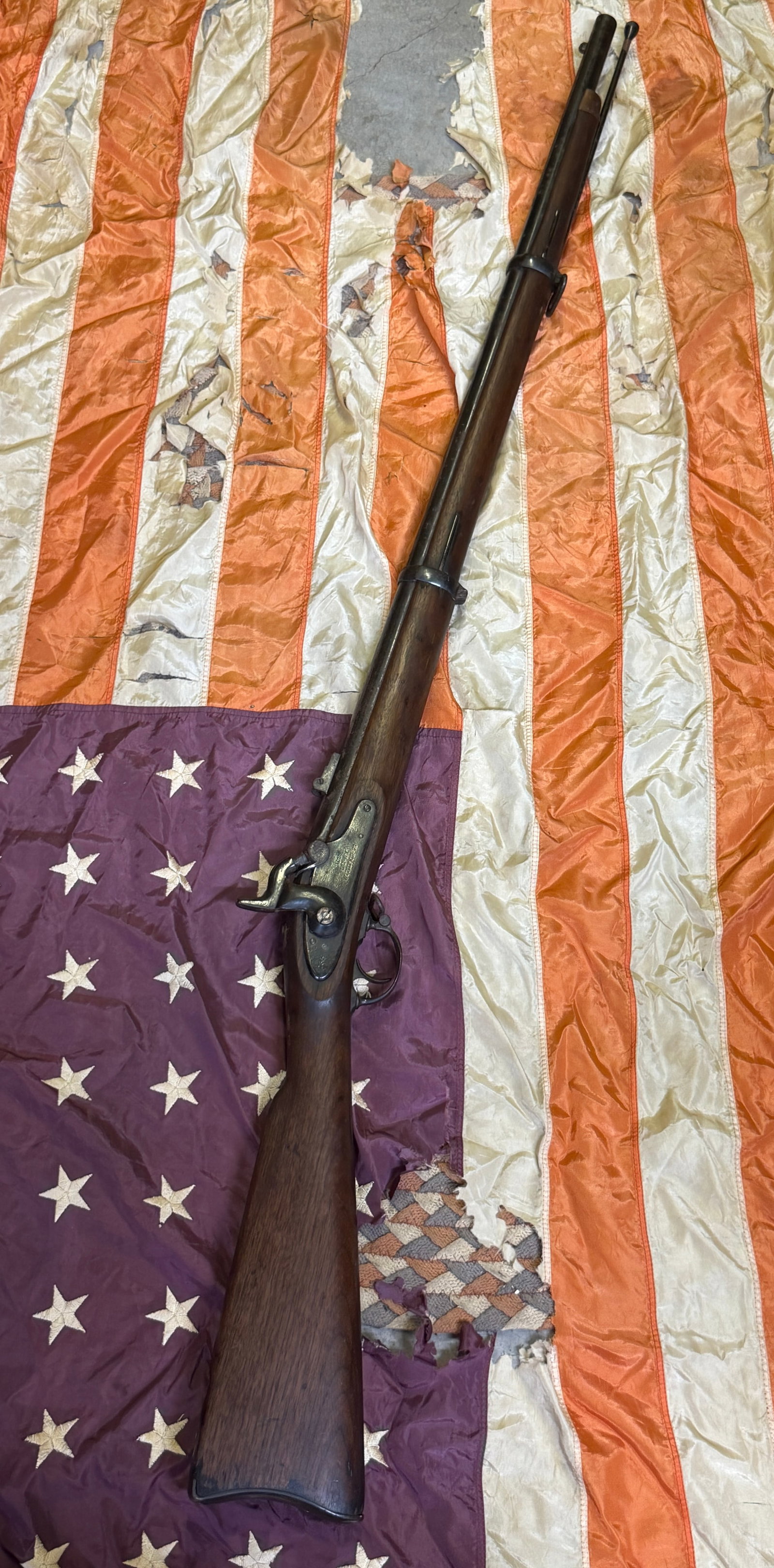 U.S. Contract Civil War Era Percussion Rifle-Musket Marked “U.S. L.G. & Y. Windsor, VT?? Dated: Offered is an original Civil War-era percussion rifle-musket bearing the lockplate marking "U.S. L.G. & Y. WINDSOR, VT" and dated 1864. This longarm was manufactured by Lamson, Goodnow & Yale of Winds