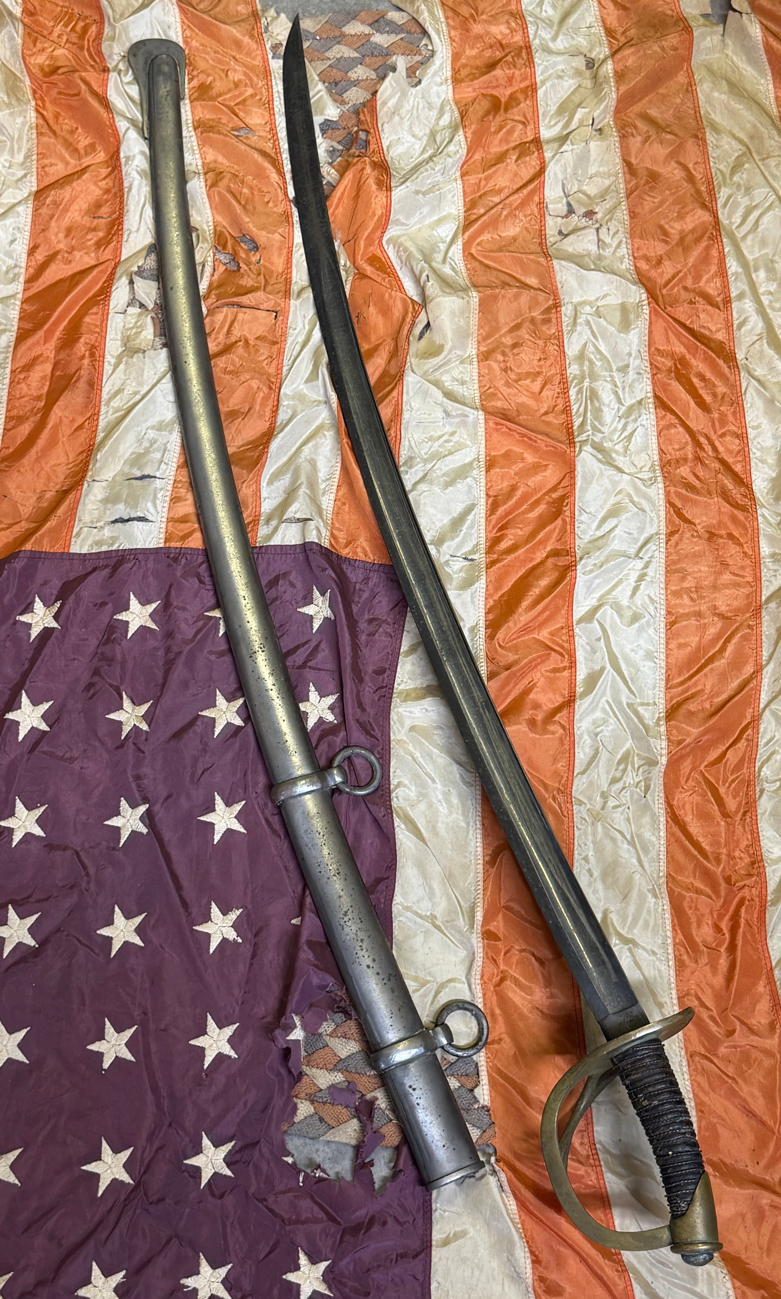 Civil War Sherble & Fisher Philadelphia U.S. Model 1840 Heavy Cavalry Saber with Scabbard (1 of 11)