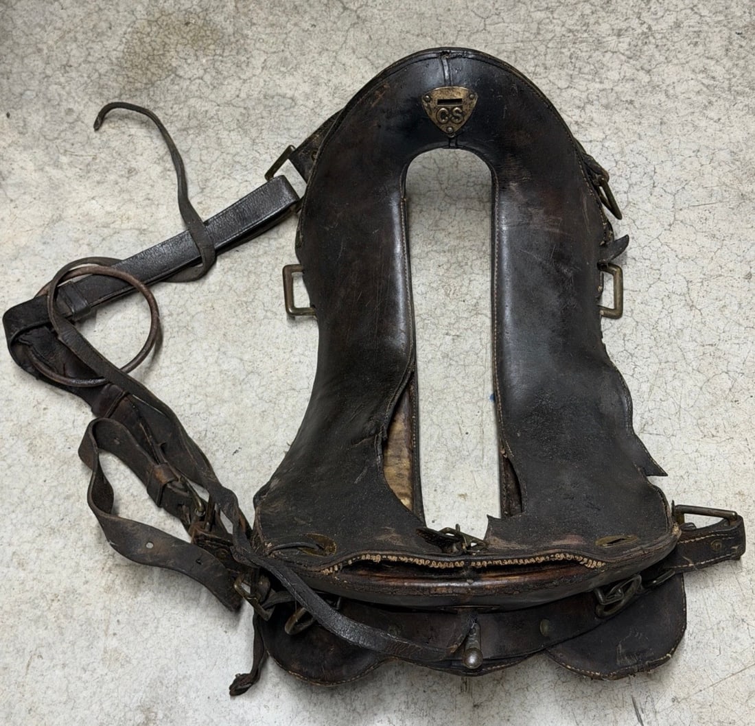 Civil War Confederate CS Cavalry Horse Saddle w/ Brass CS Insignia (1 of 9)