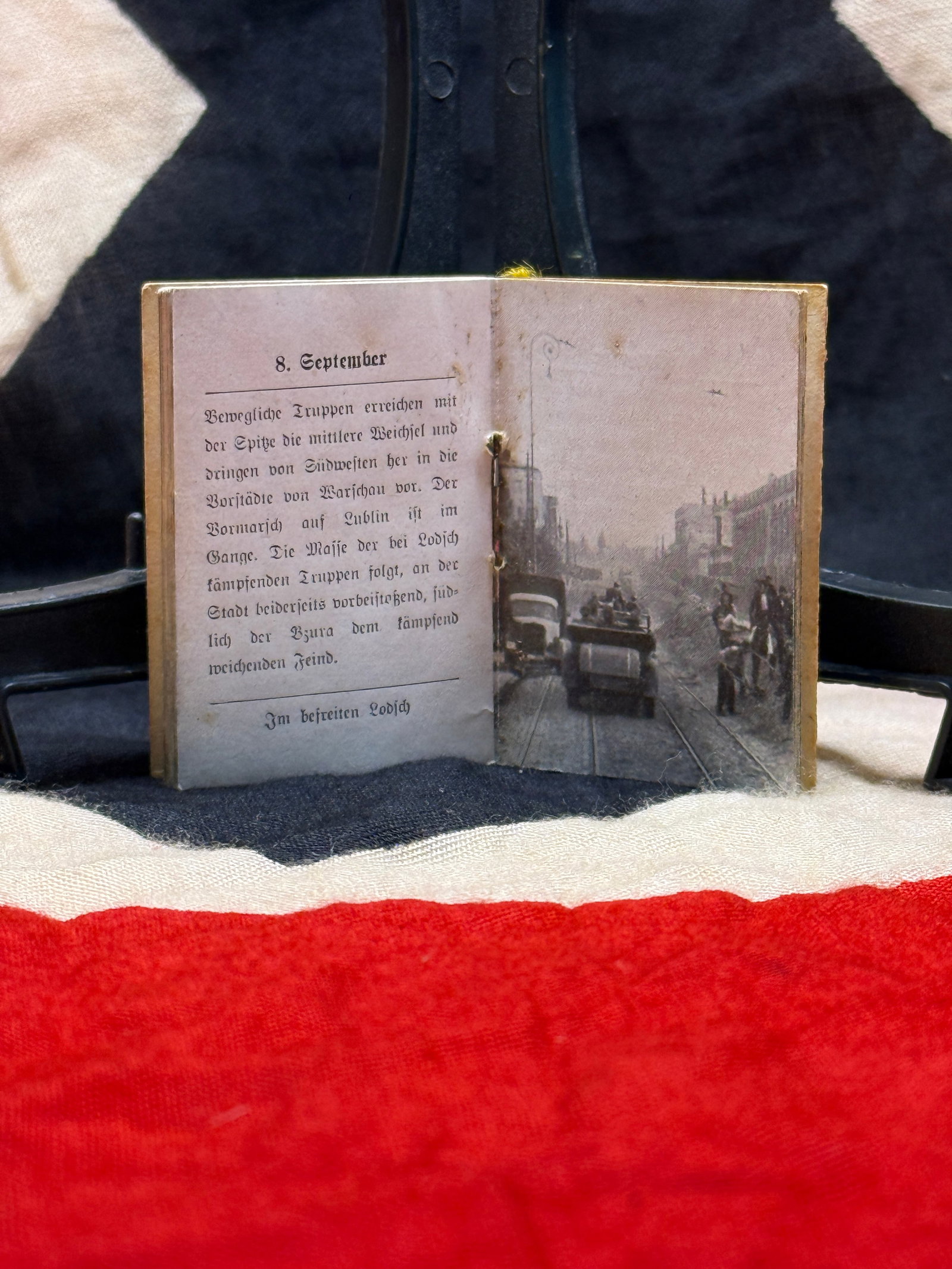 WWII Winterhilfswerk “Des Führers Kampf im Osten 2?? Miniature Booklet: This miniature booklet was issued through the Winterhilfswerk (Winter Relief Fund) program during the Second World War. Entitled “Des Führers Kampf im Osten 2” (“The Führer’s Struggle in