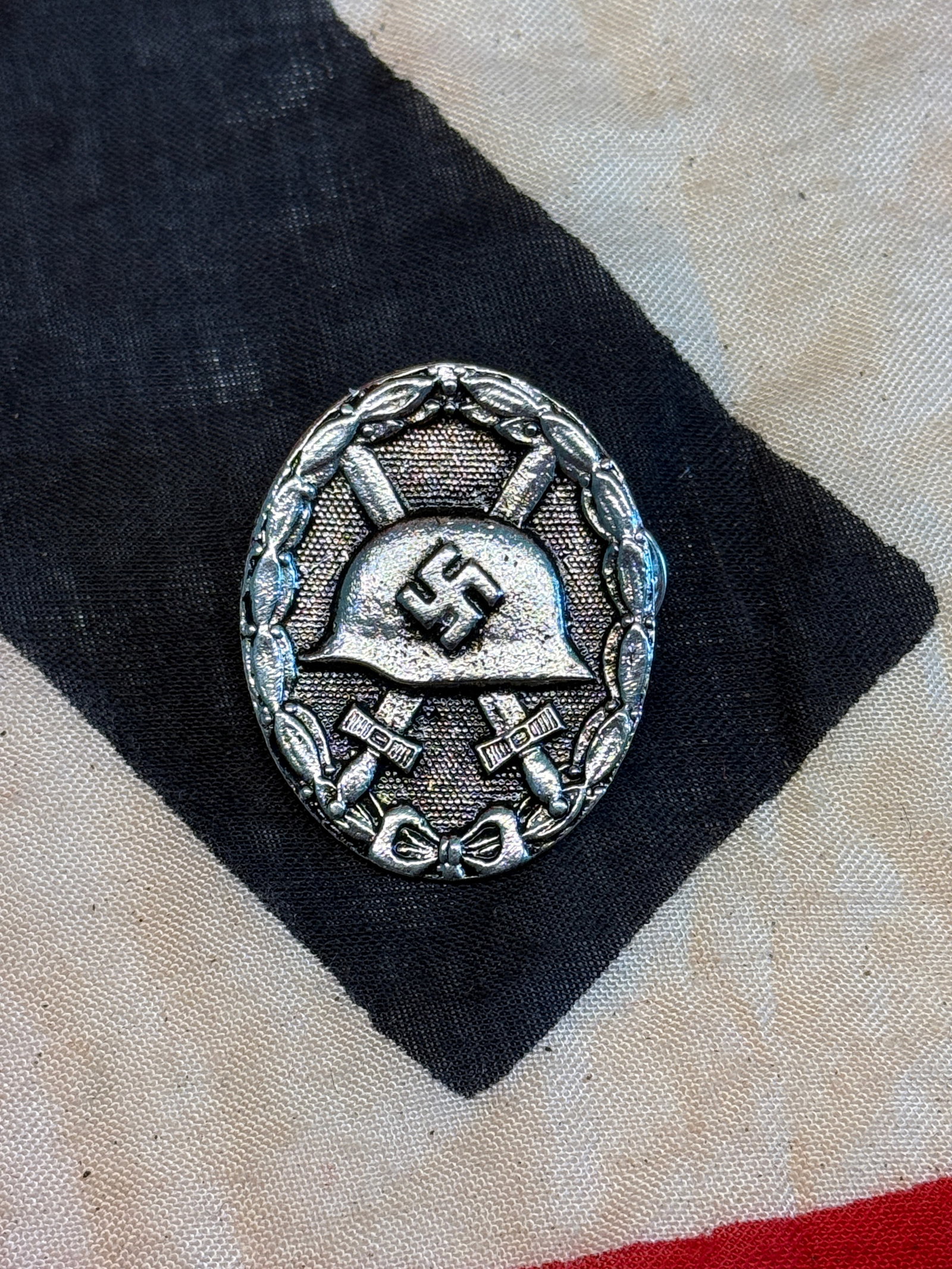 WWII German Wound Badge Lapel Pin: Note: In-house shipping is available on all items sold by us. We do combine shipping on multiple lots. Your items will be shipped approximately 3-5 days after cleared payment. All items are sold “AS