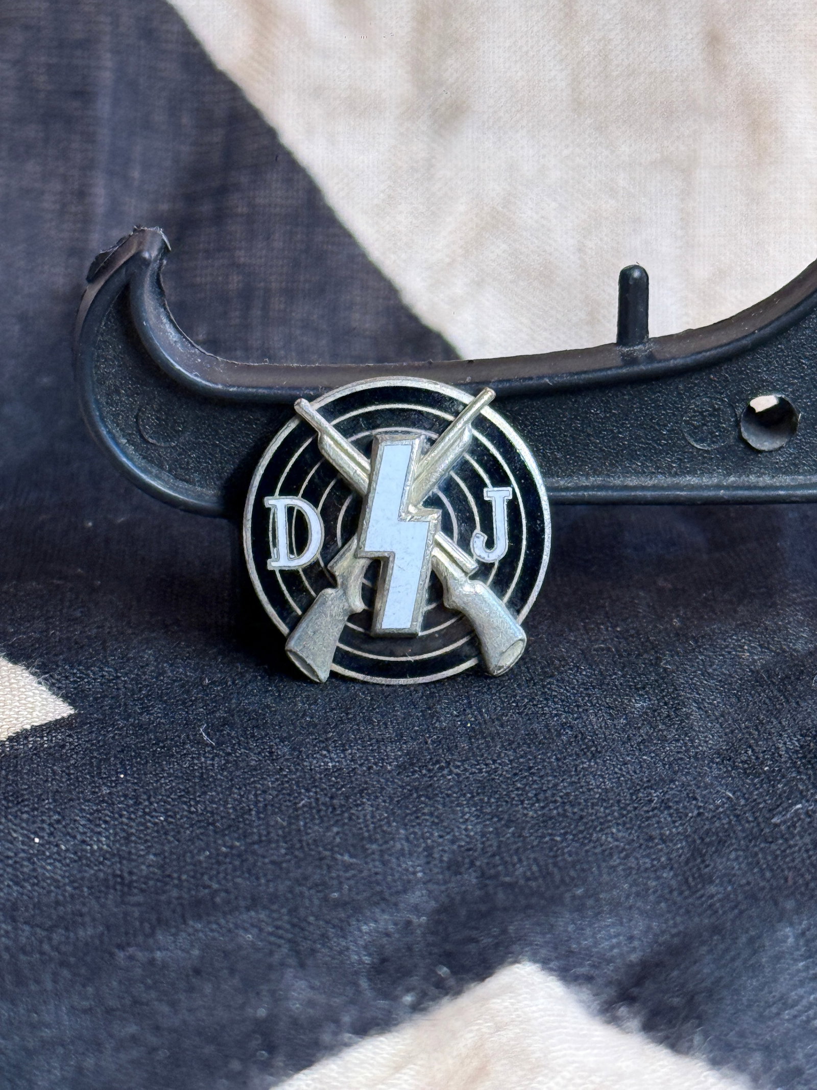 World War II German Hitler Youth Deutsches Jungvolk (DJ) Marksmanship Badge: World War II German DJ Deutsches Jungvolk Shooting Proficiency Badge Note: In-house shipping is available on all items sold by us. We do combine shipping on multiple lots. Your items will be shipped a