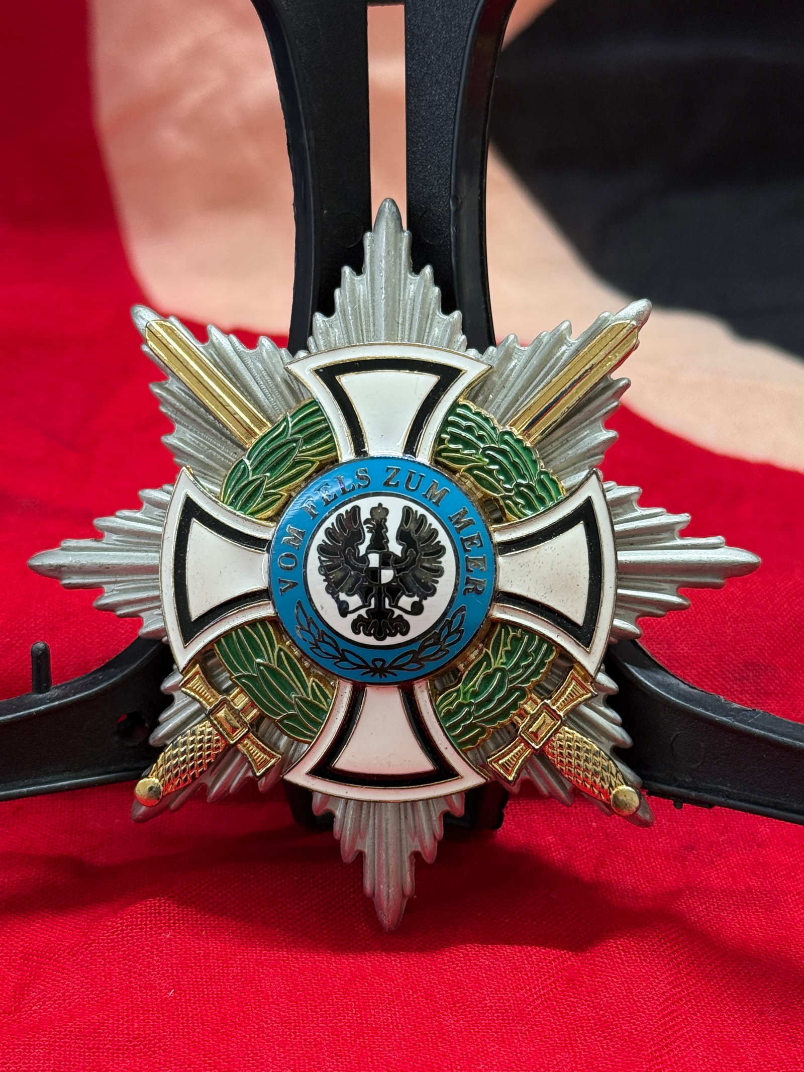 Imperial German Grand Duchy of Oldenburg Order of Duke Peter Friedrich Ludwig Breast Star: This ornate multi-rayed breast star represents the Grand Duchy of Oldenburg's Order of Duke Peter Friedrich Ludwig, one of the state's highest honors for distinguished civil and military service. The 