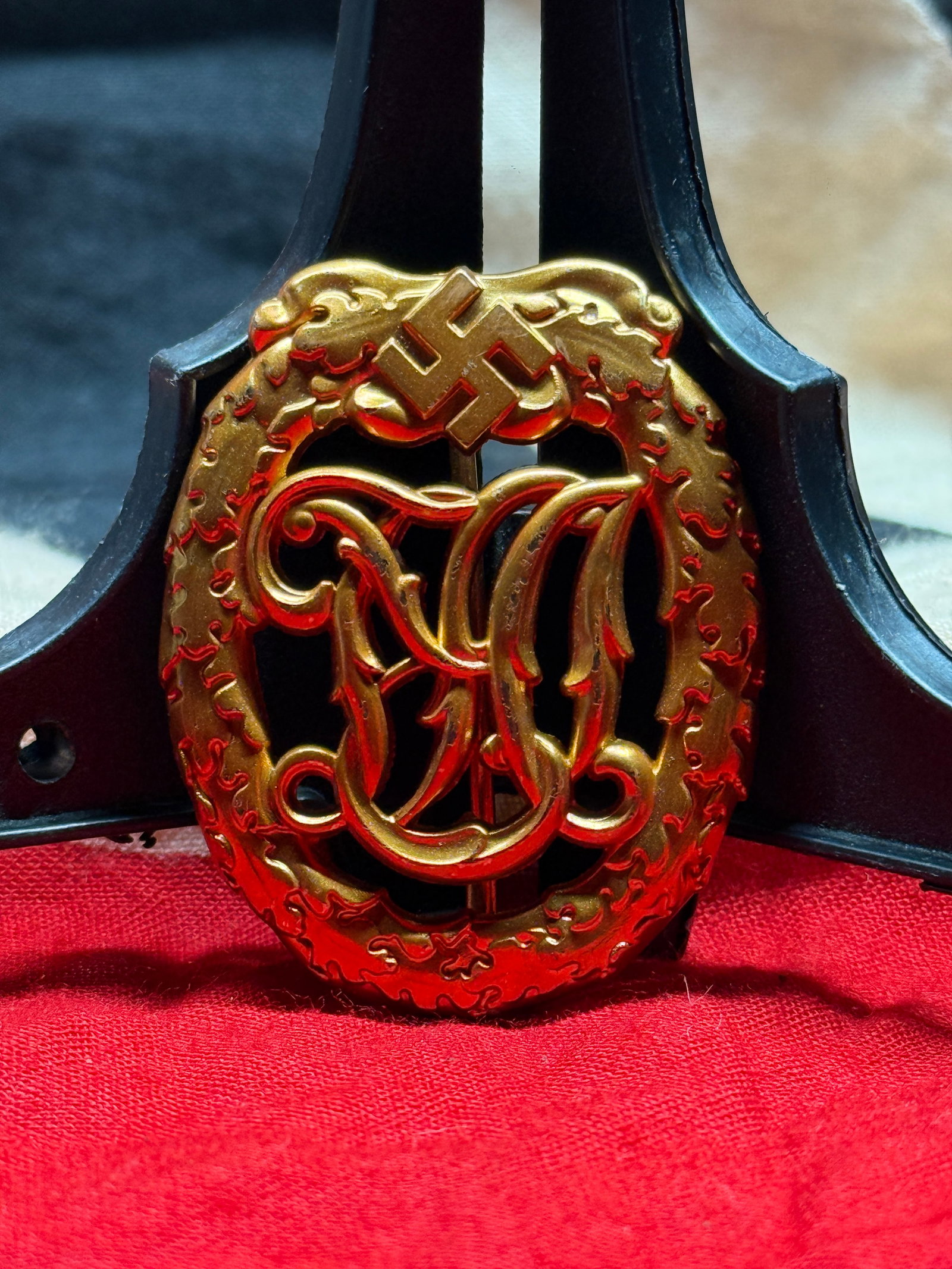 WWII German DRL Sports Badge With Maker Marks (1 of 4)